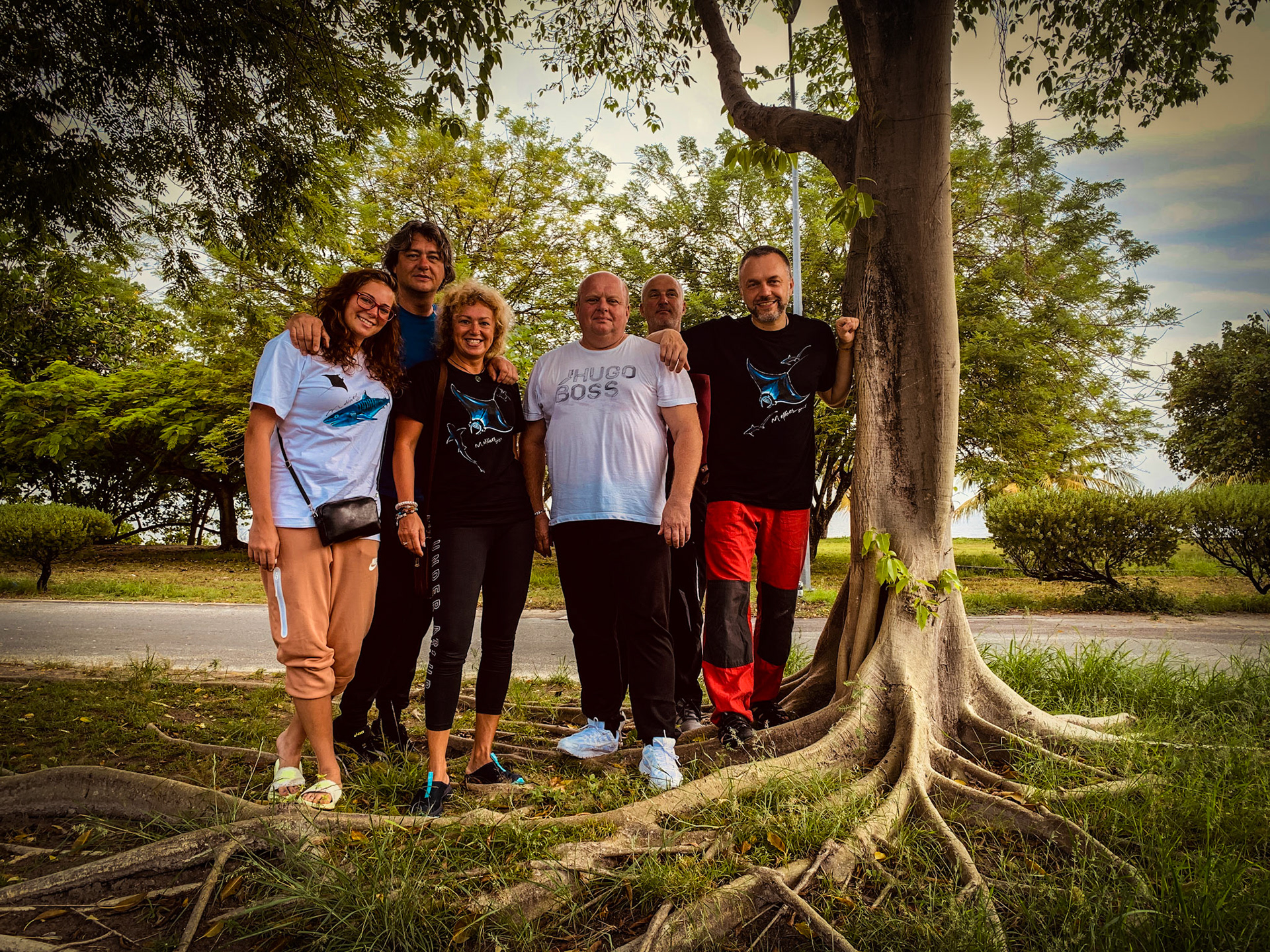 Team foto před Gan Airport