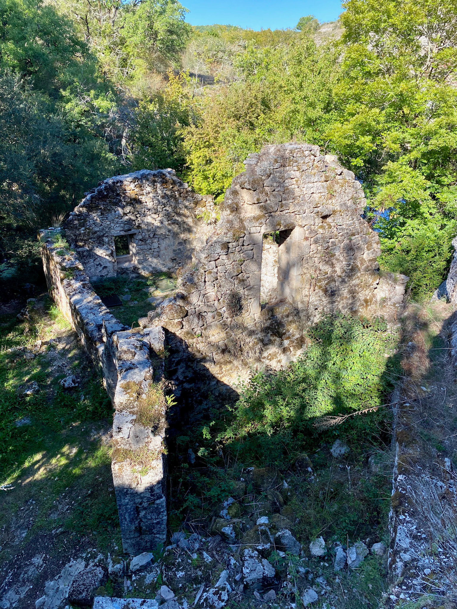 Okolí jeskyně Cabuoy