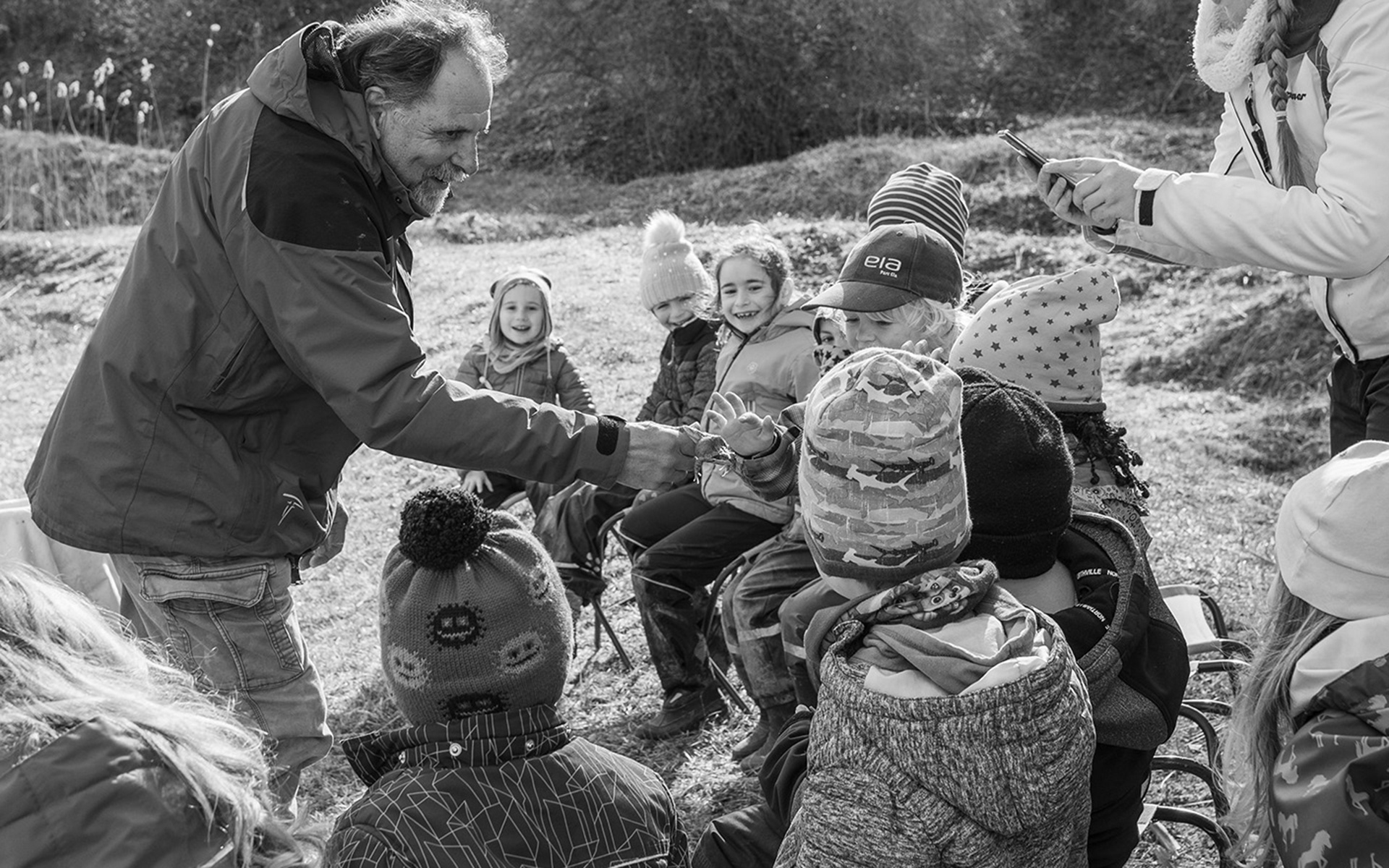 Ruedi Wild, ehemaliger Lehrer mit Kindergartenklasse, Kaltenbach, 2021