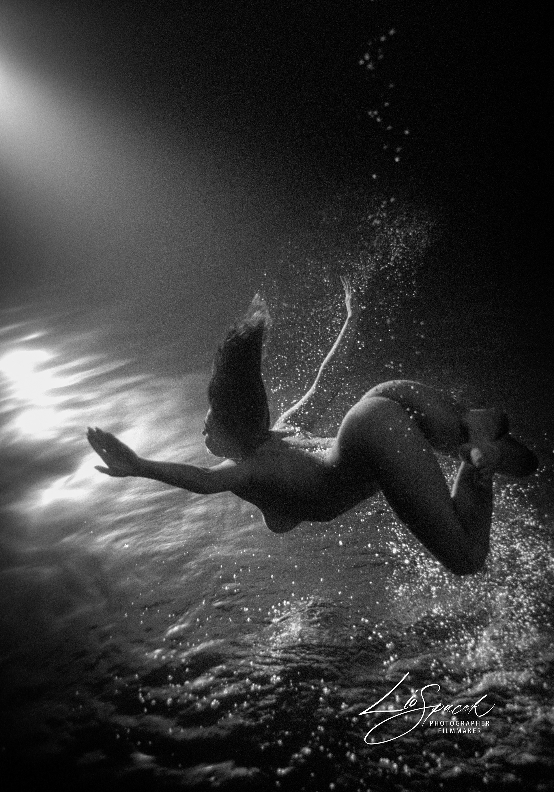 Soft Landing - size 80x56cm - the photograph is signed and numbered by the author on the back, including an author's certificate (5 originals)