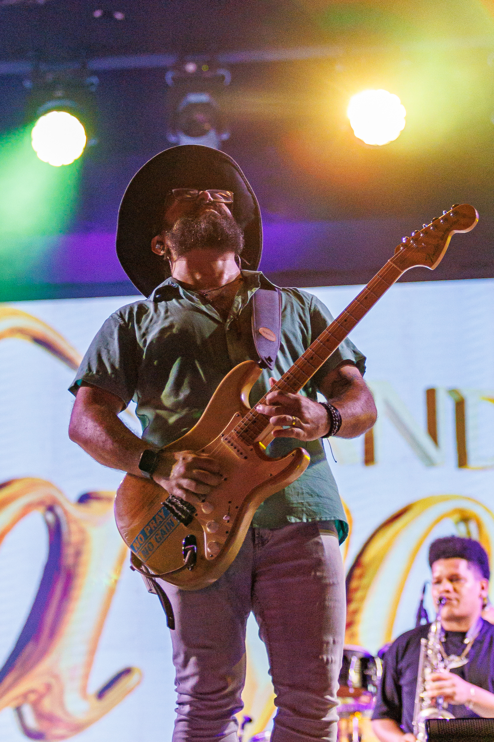 último dia do Sairé, Banda Sayonara