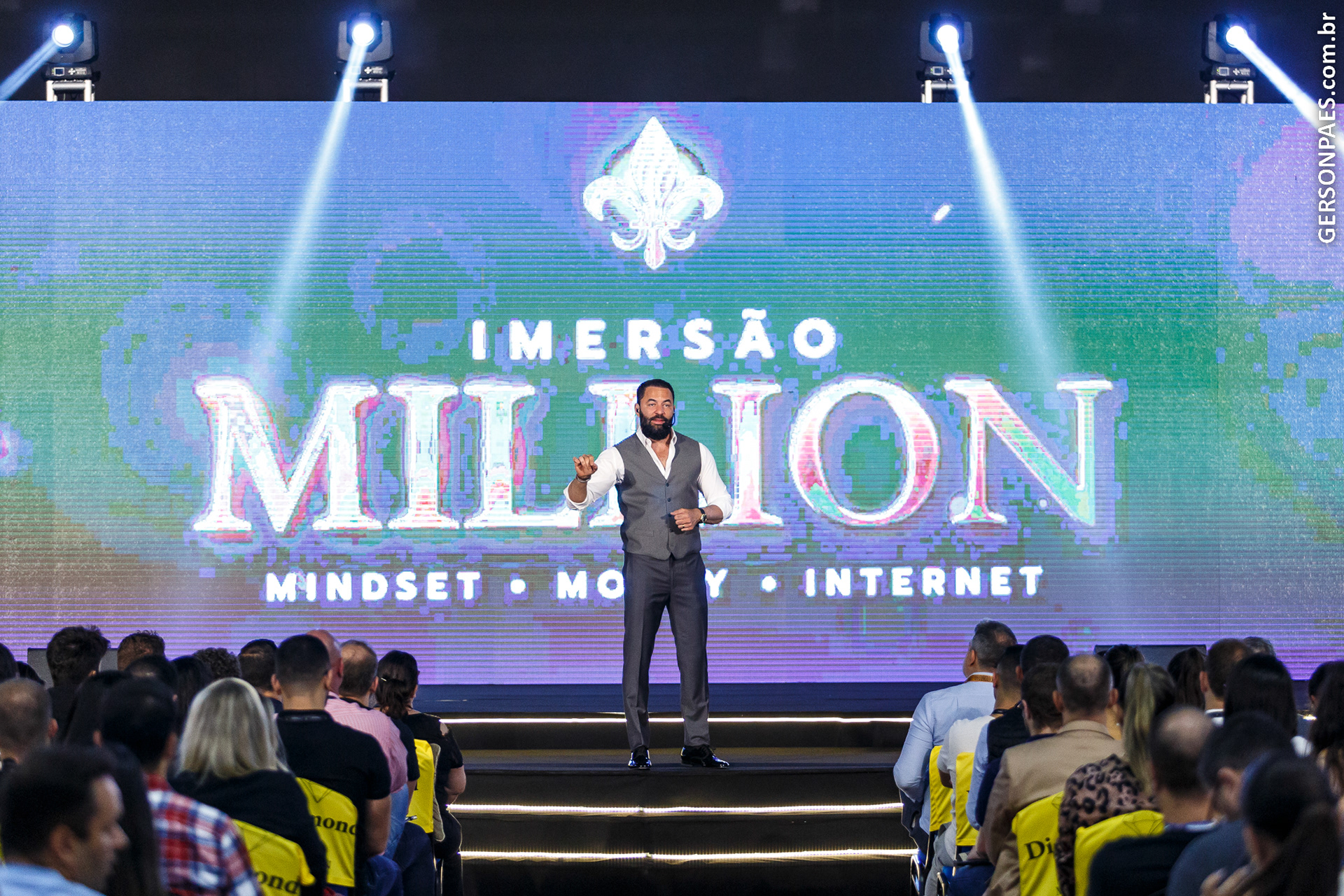 Infelizmente o painel de LED deste evento não estava legal, baixa qualidade e frequência