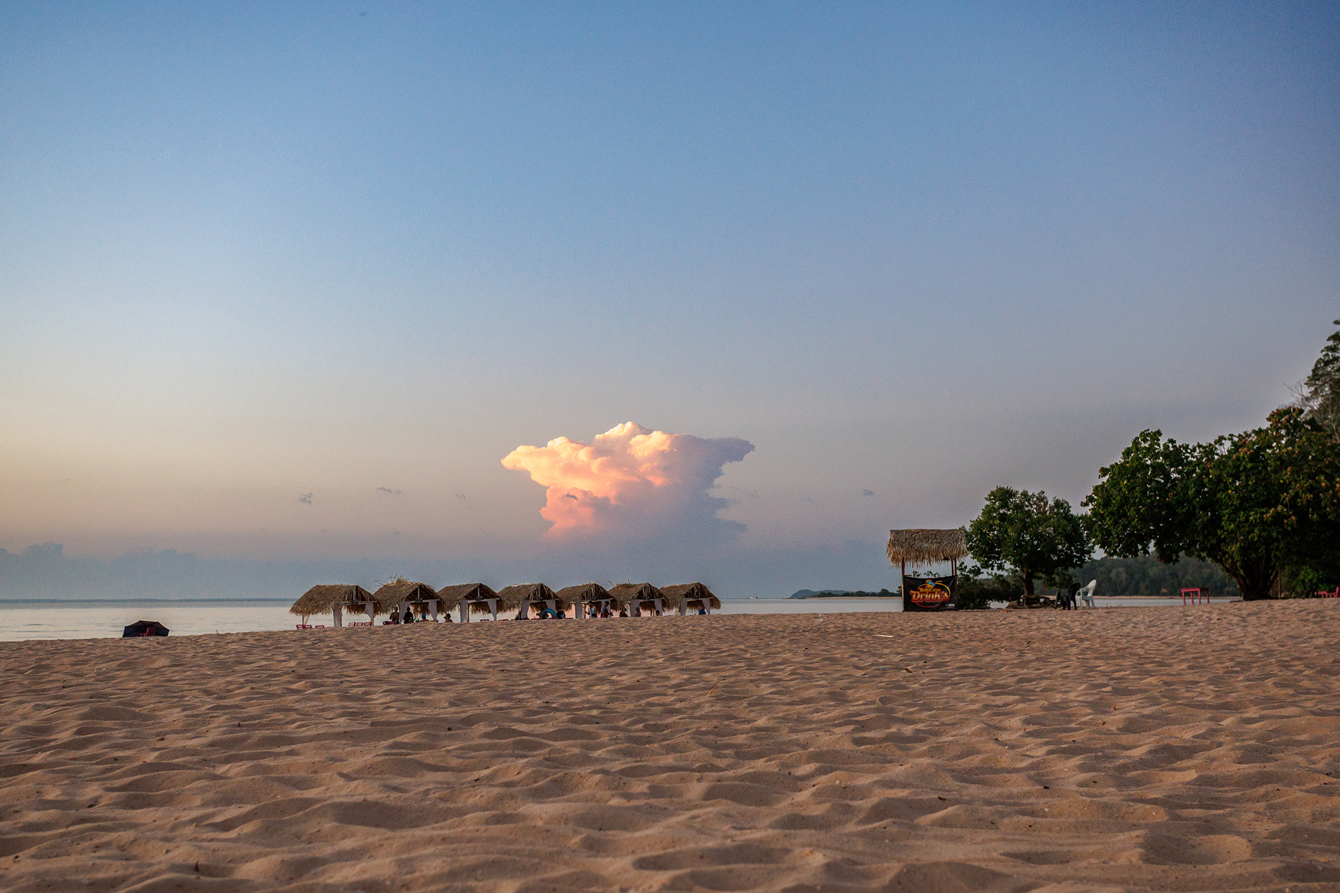Praia do Pindobal em Alter do Chão