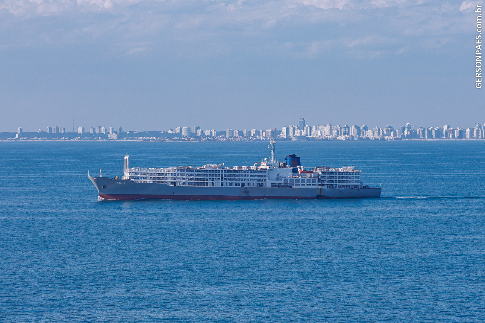 Ao fundo, Punta del Este, Uruguai