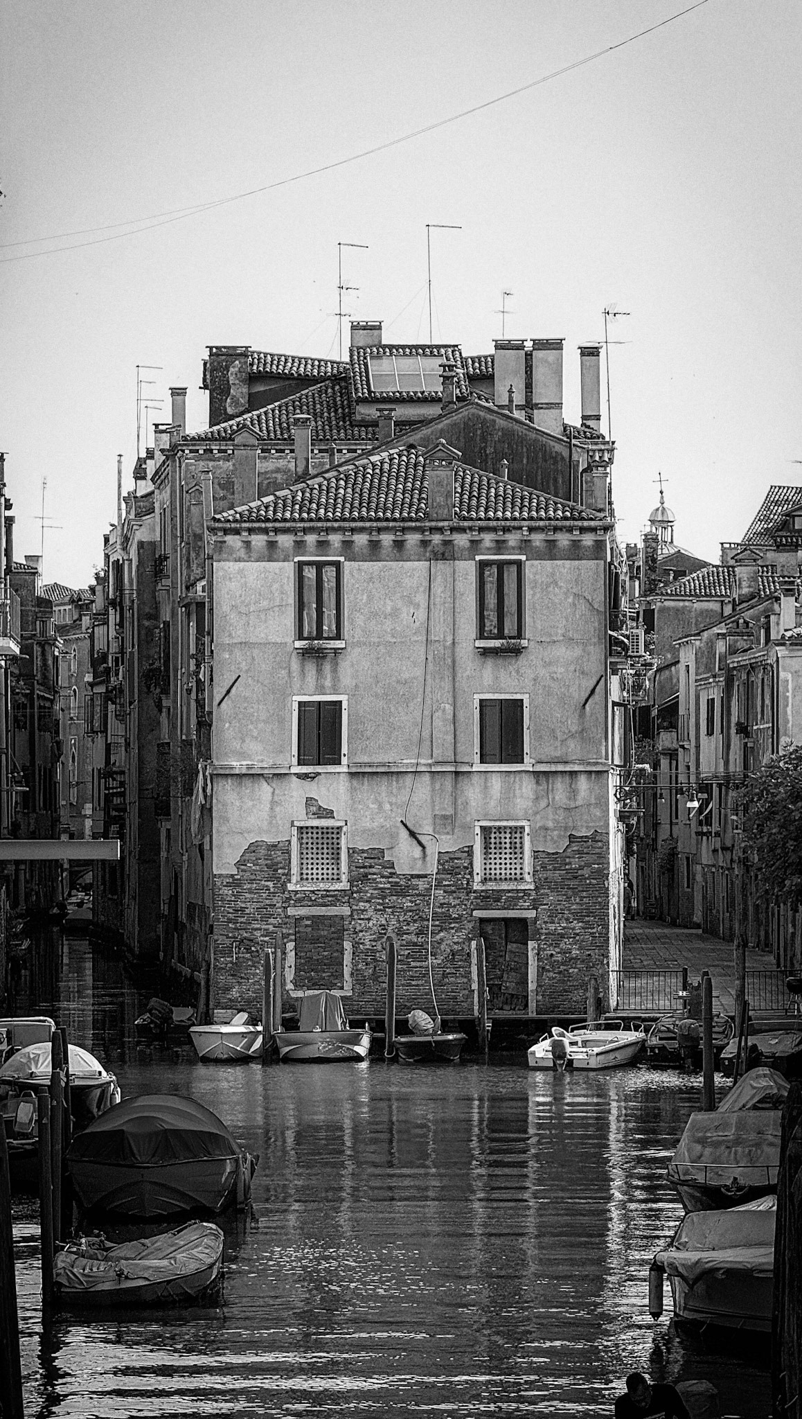 2025 - 2nd Place B/W