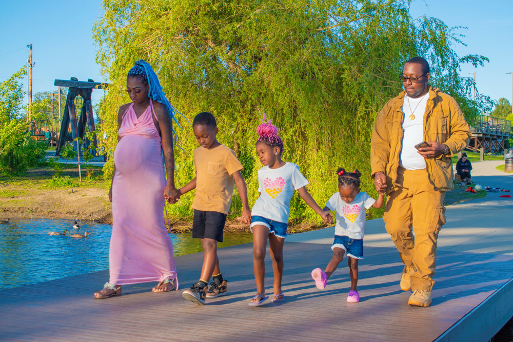 "New Family of Six", Digital Photograph, 6.6.2024