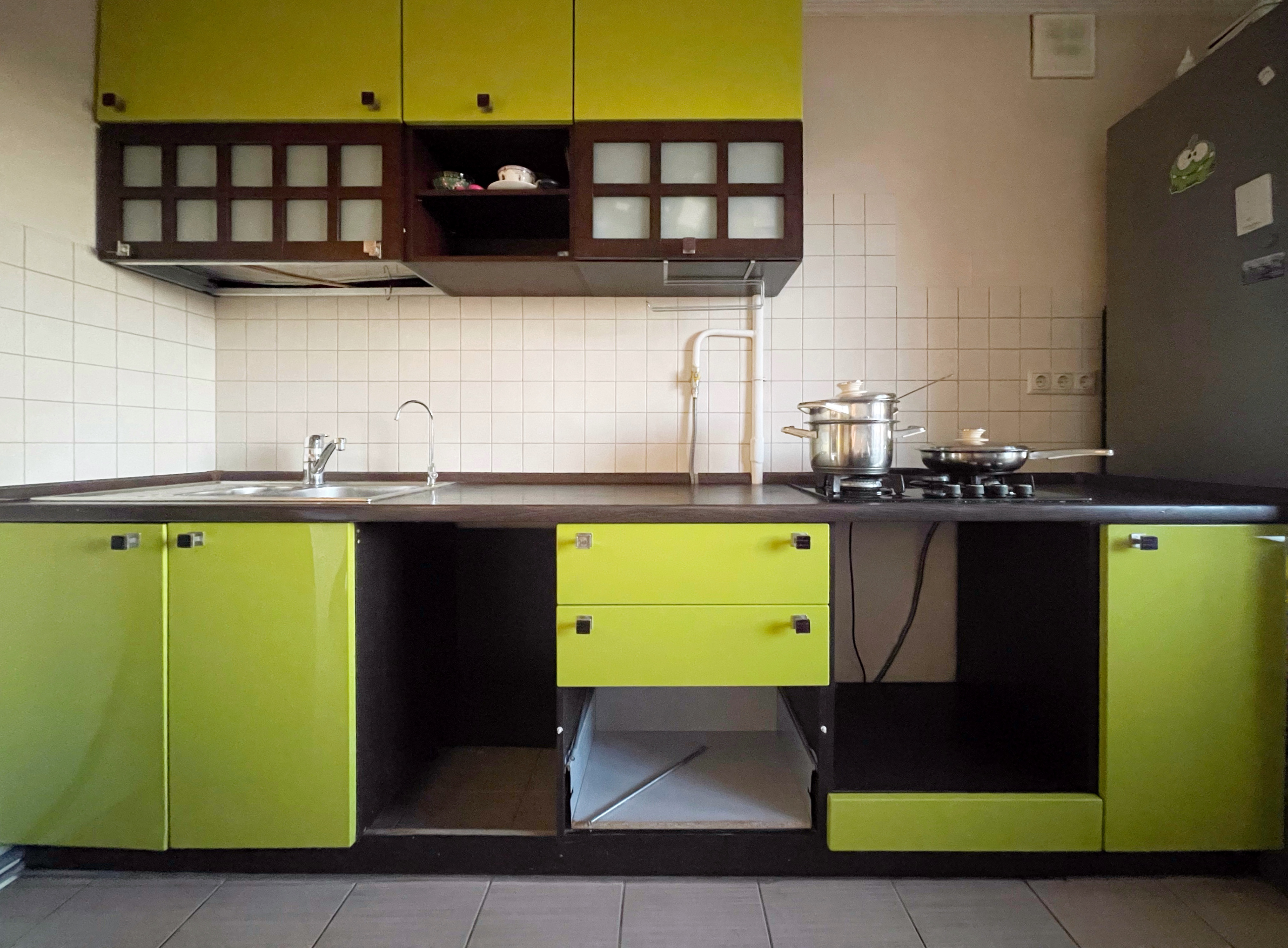 BEFORE: the old kitchen cabinets, half-disassembled