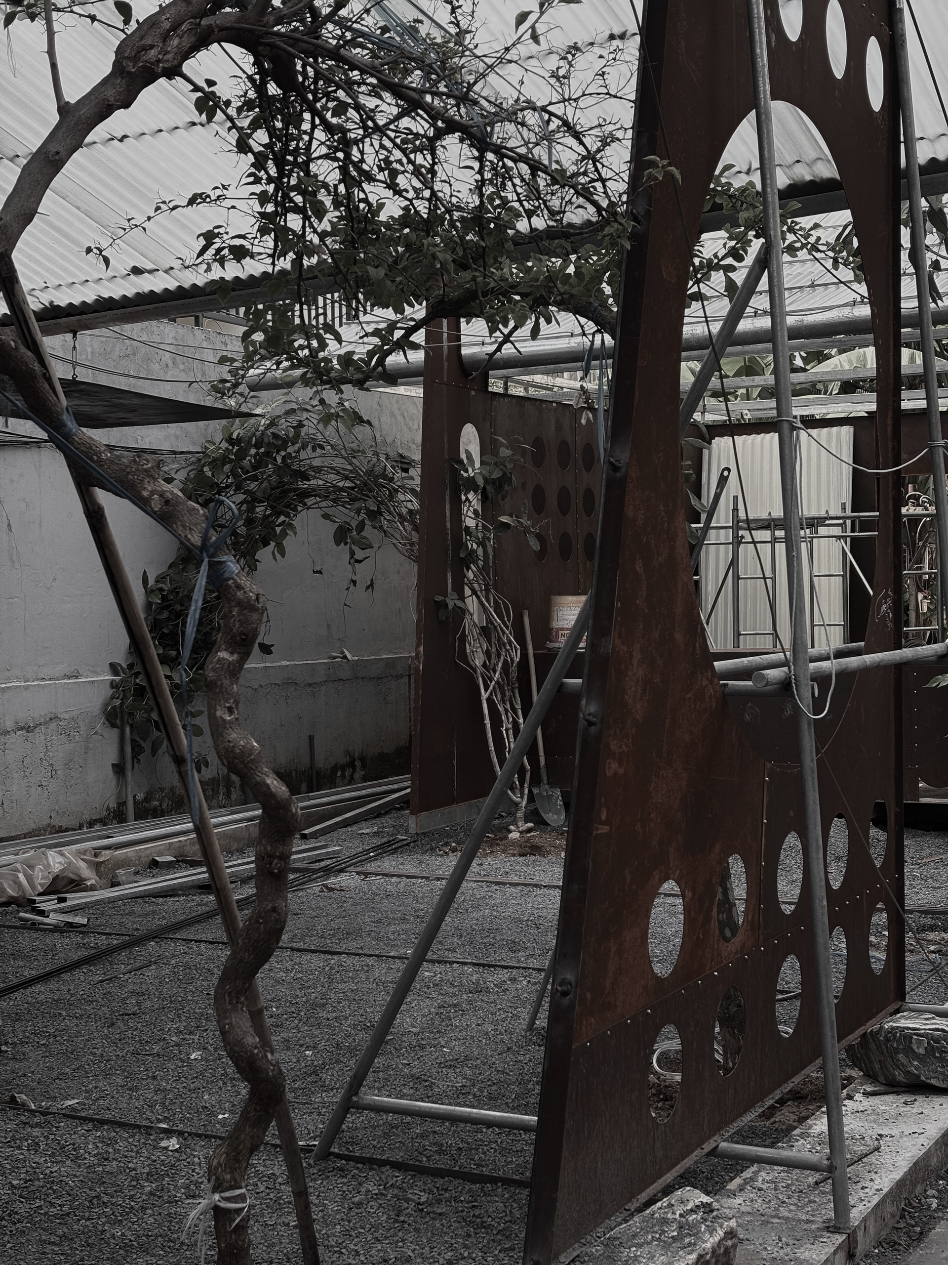 walls are made from 1 mm folded steel sheets