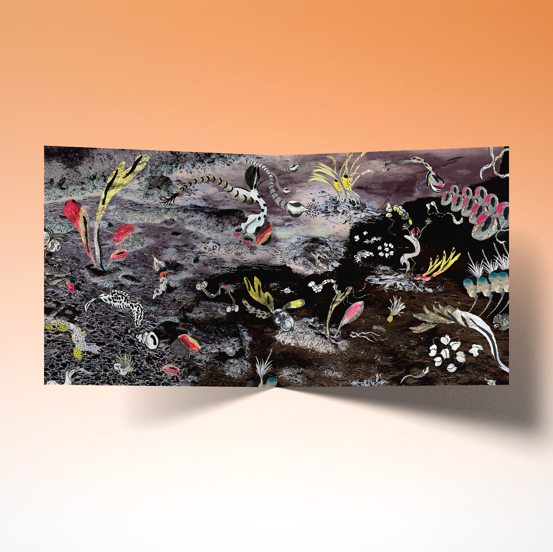 이유진, <세계의 절단면과 무족영원>, 2022, 종이에 디지털프린트, 21x42cm
