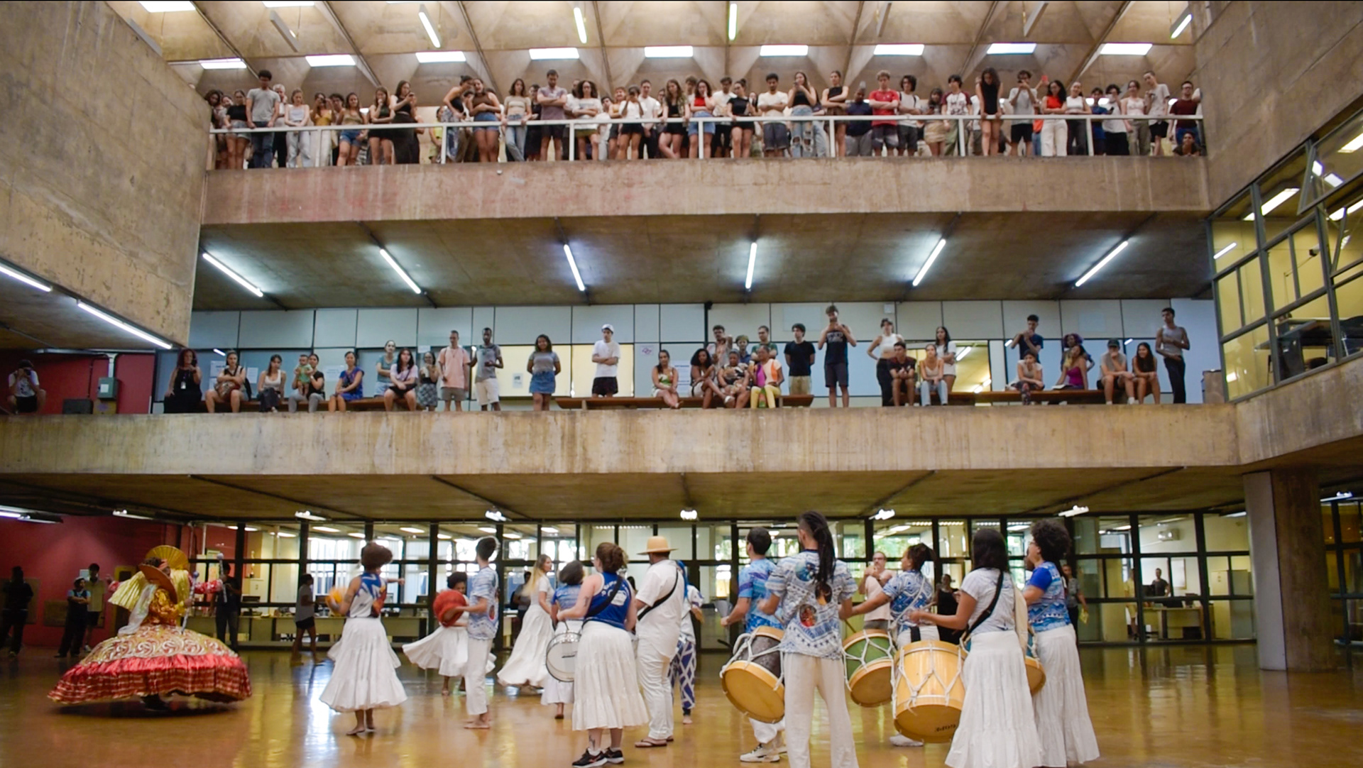 Performance realizada na FAUUSP, 2023 - imagem: Diógenes S. Miranda