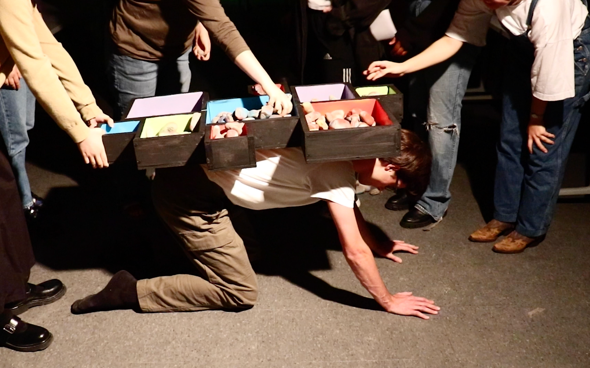 Performance video screenshot: the sorting continues, the boxes are becoming heavier on my back