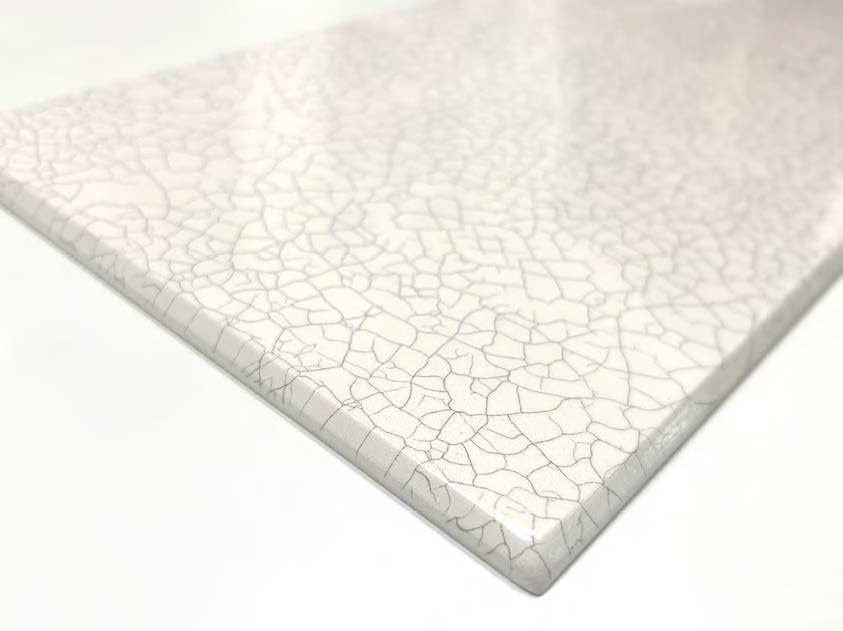 Seamless cracked paint texture with continuity across sloped edge