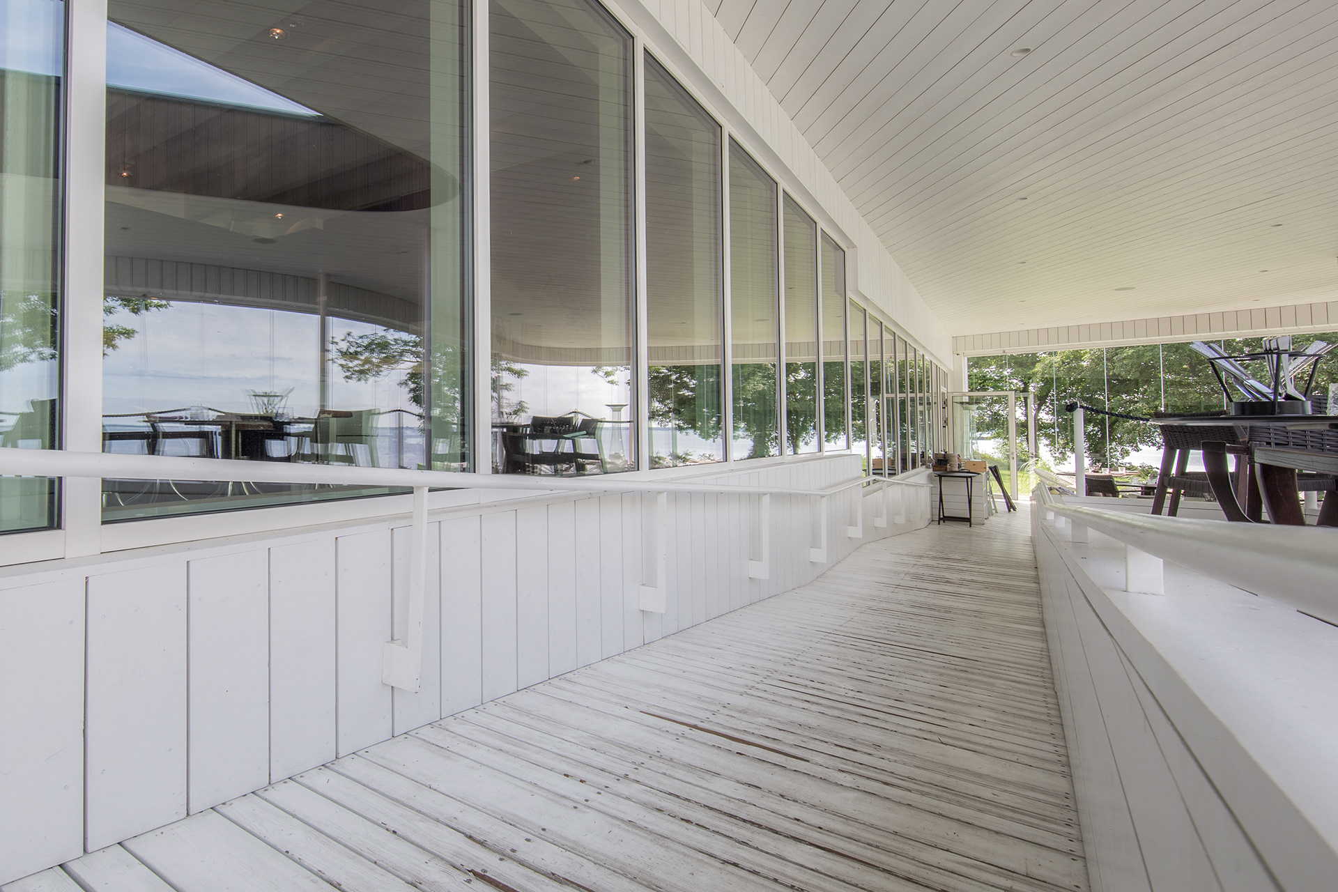RESTORAN NOA - INTERJÖÖRIFOTO