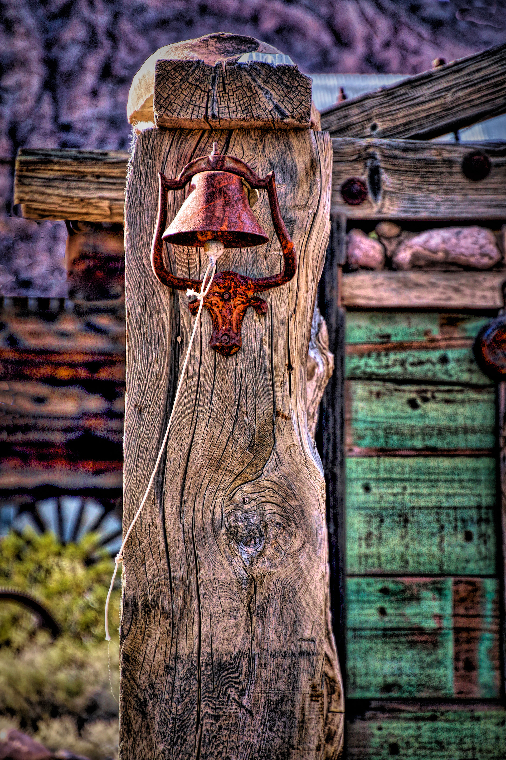 OB1711_6570AD  ~  Dinner Bell