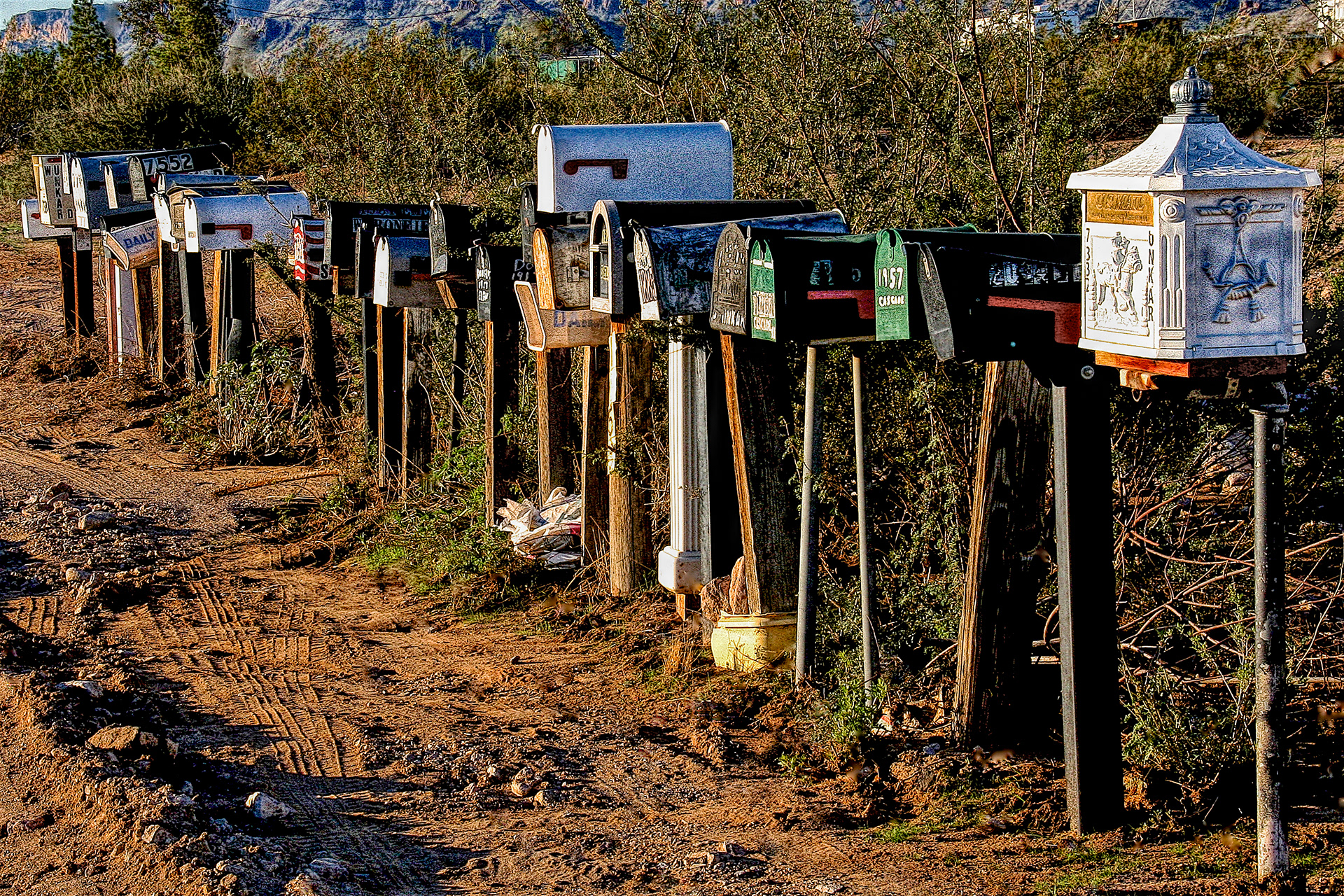 OB1510_1945AC  ~  Bygone Communications