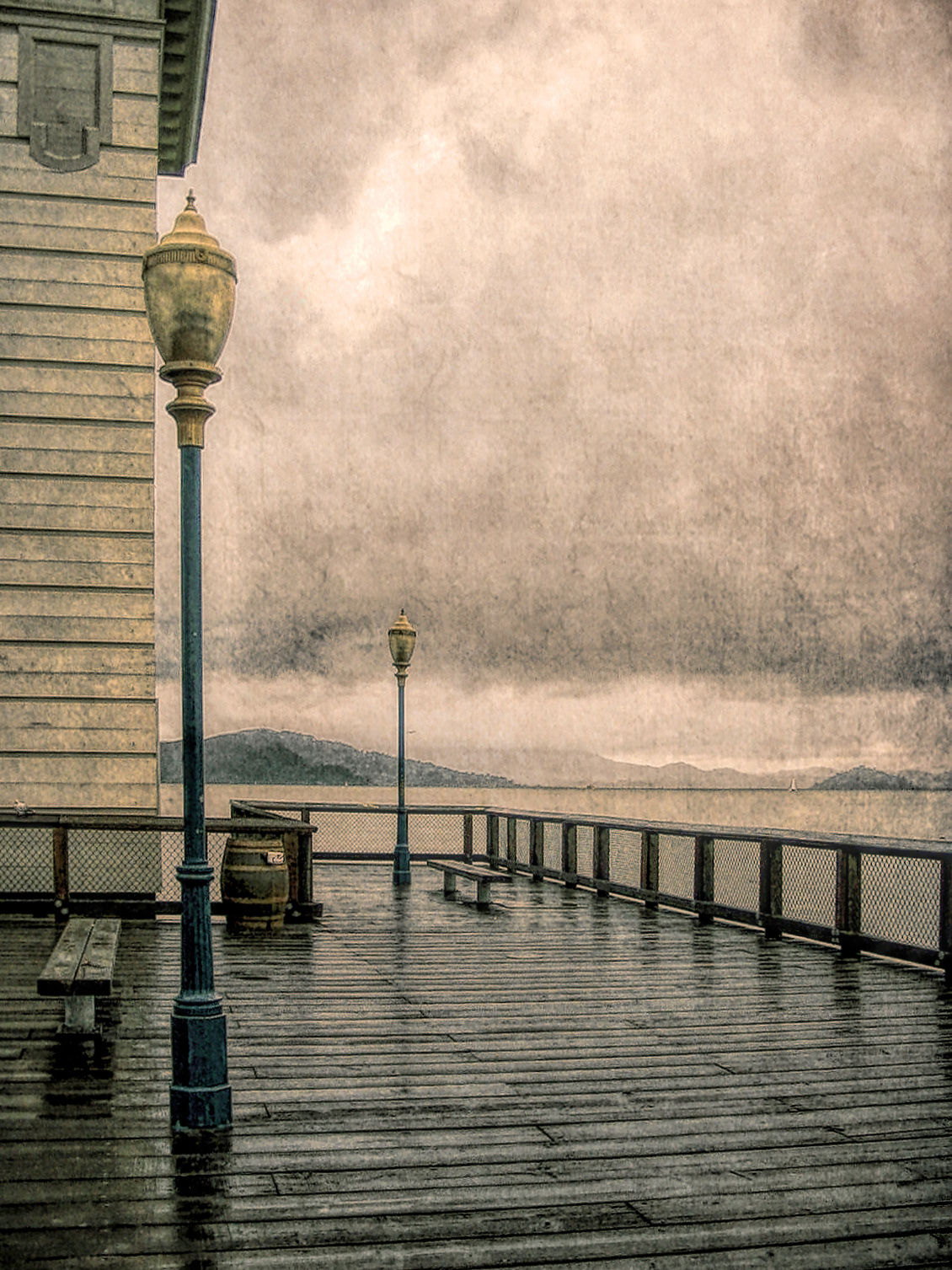 ST0501_0511XB  ~  Waiting ...