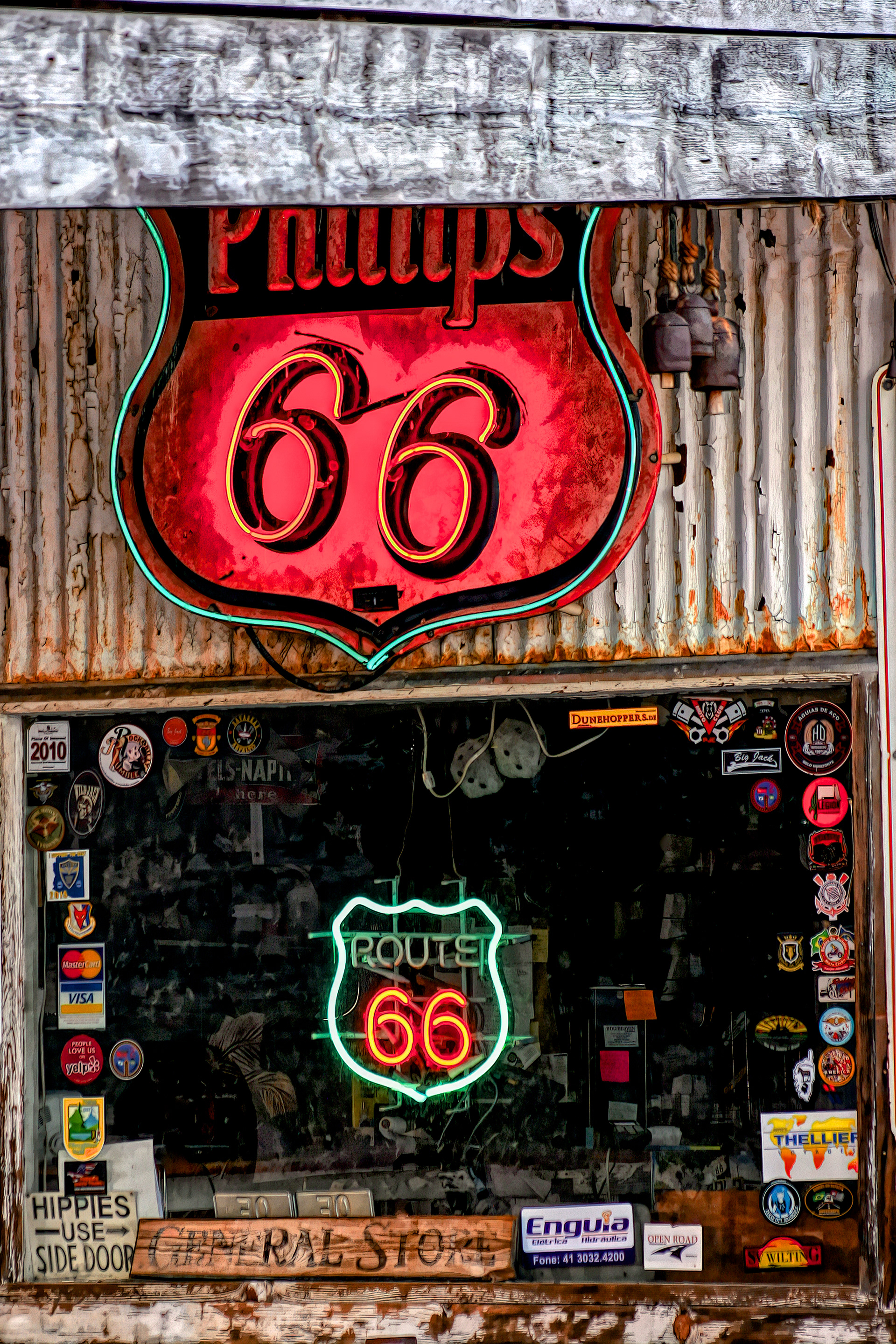 SG1505_0288AC ~  Along Route 66