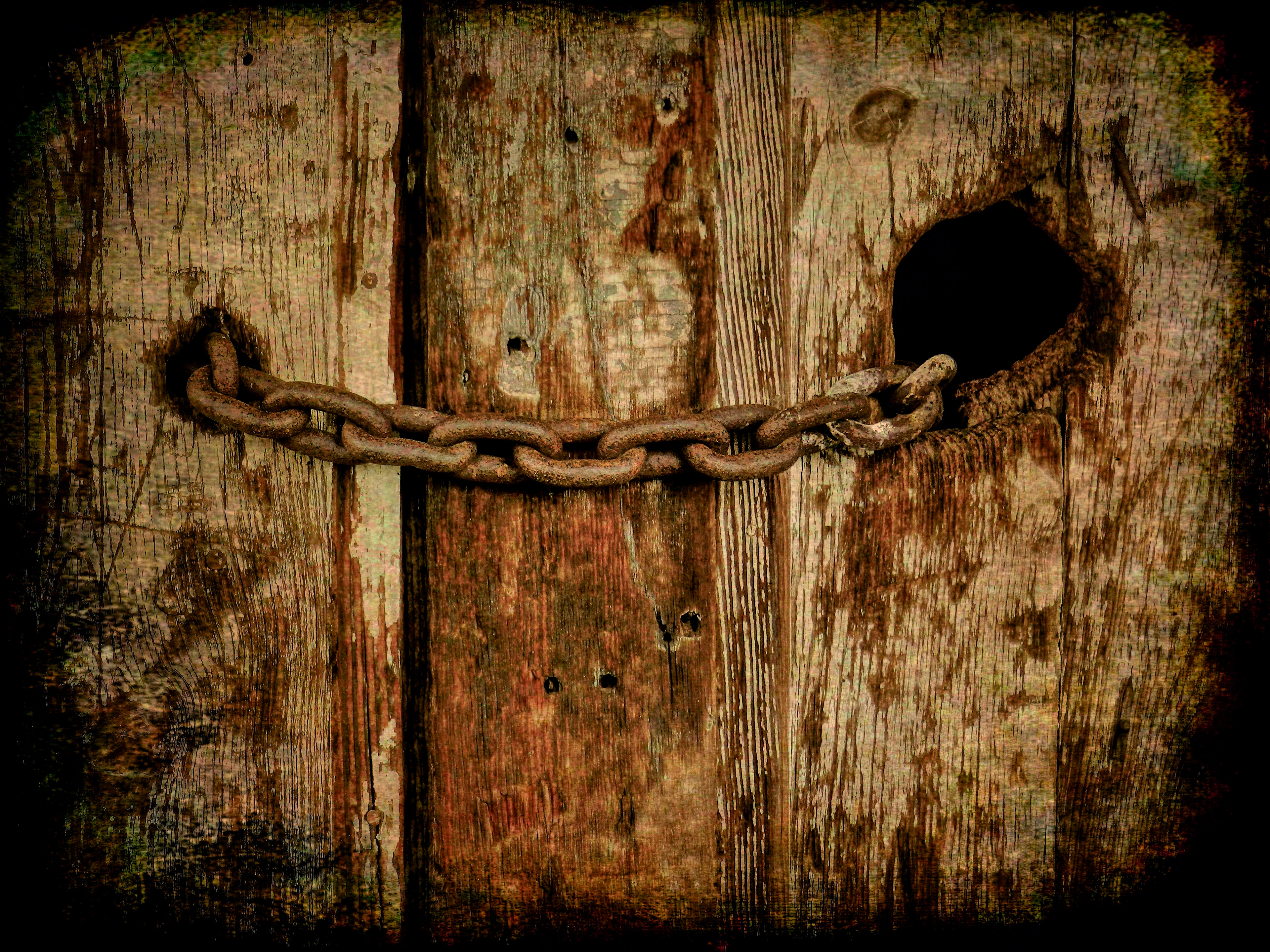 EQ1708_3625XB  ~  Improvised Door Handle