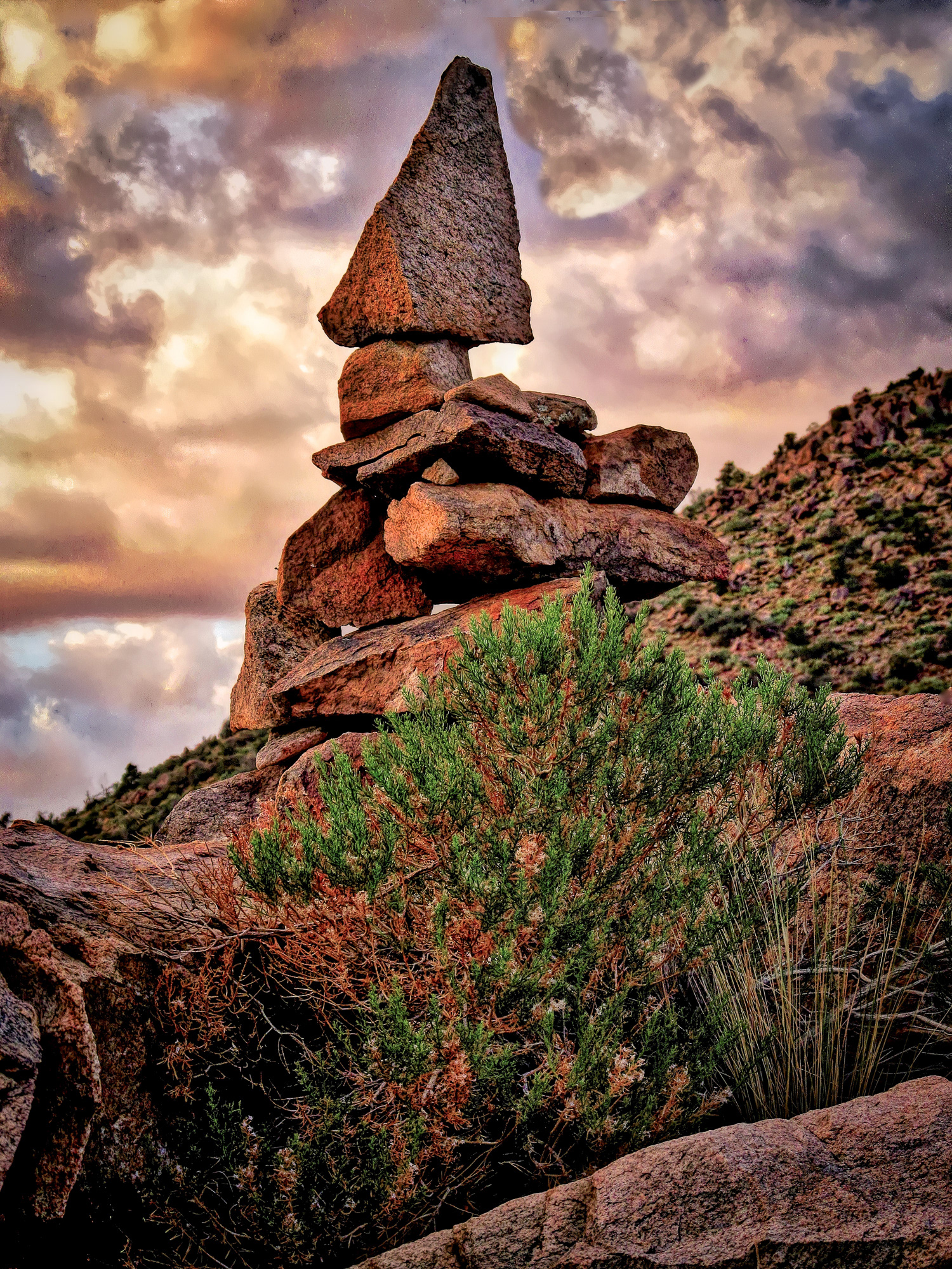 ZZ1207_0029AD  ~  Cairn