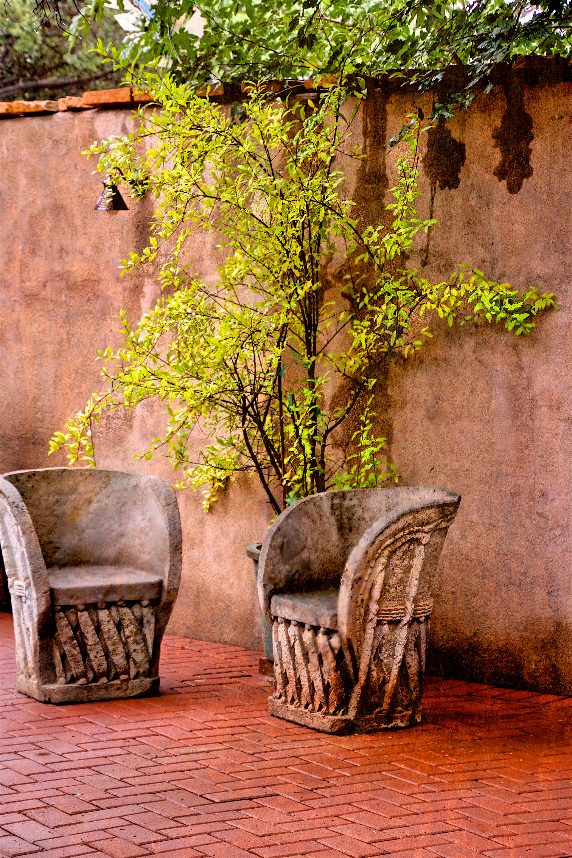 OB1810_1733AE  ~  Courtyard Corner