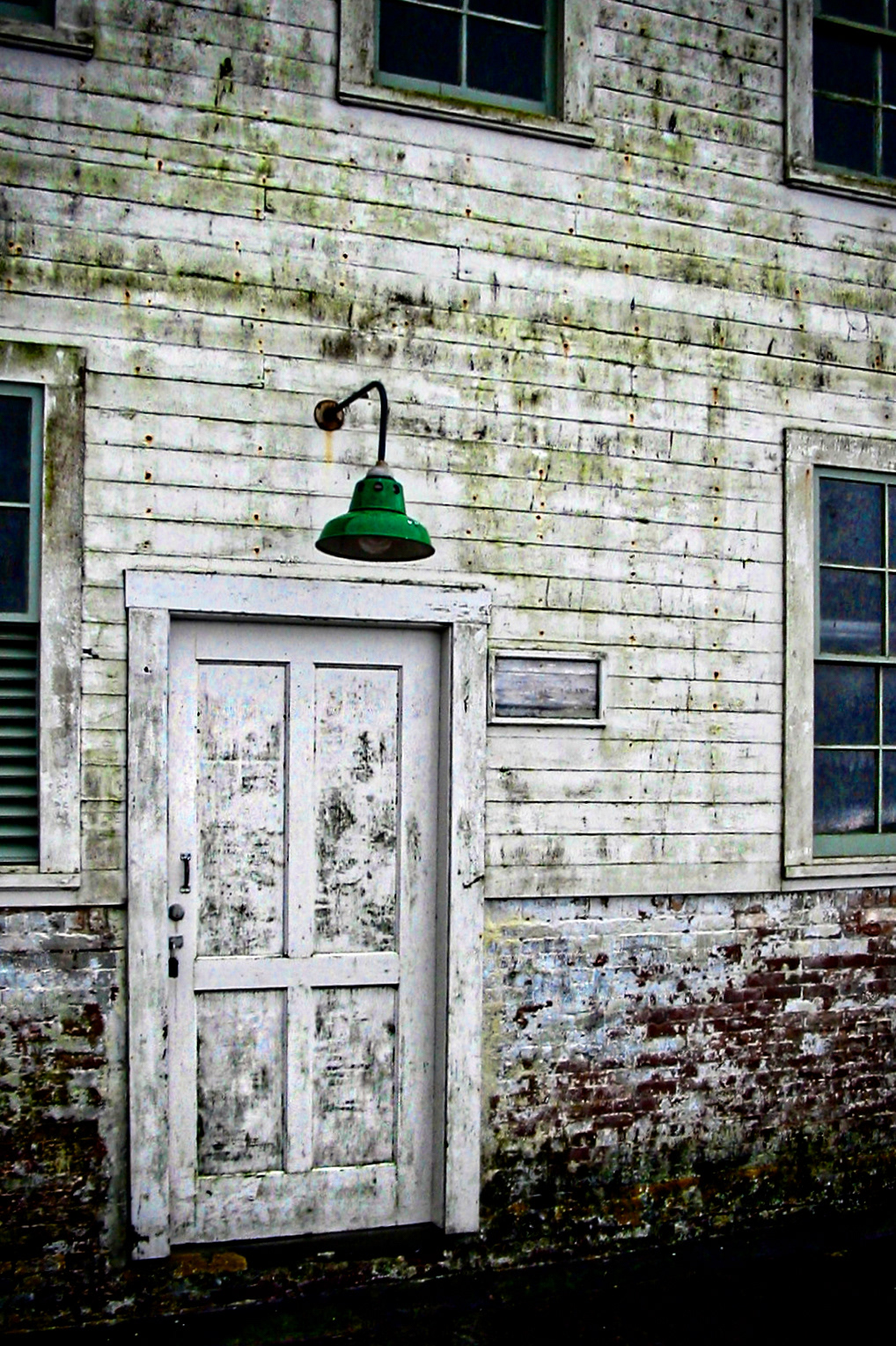 ST0501_0544AD  ~  Destiny's Doorway