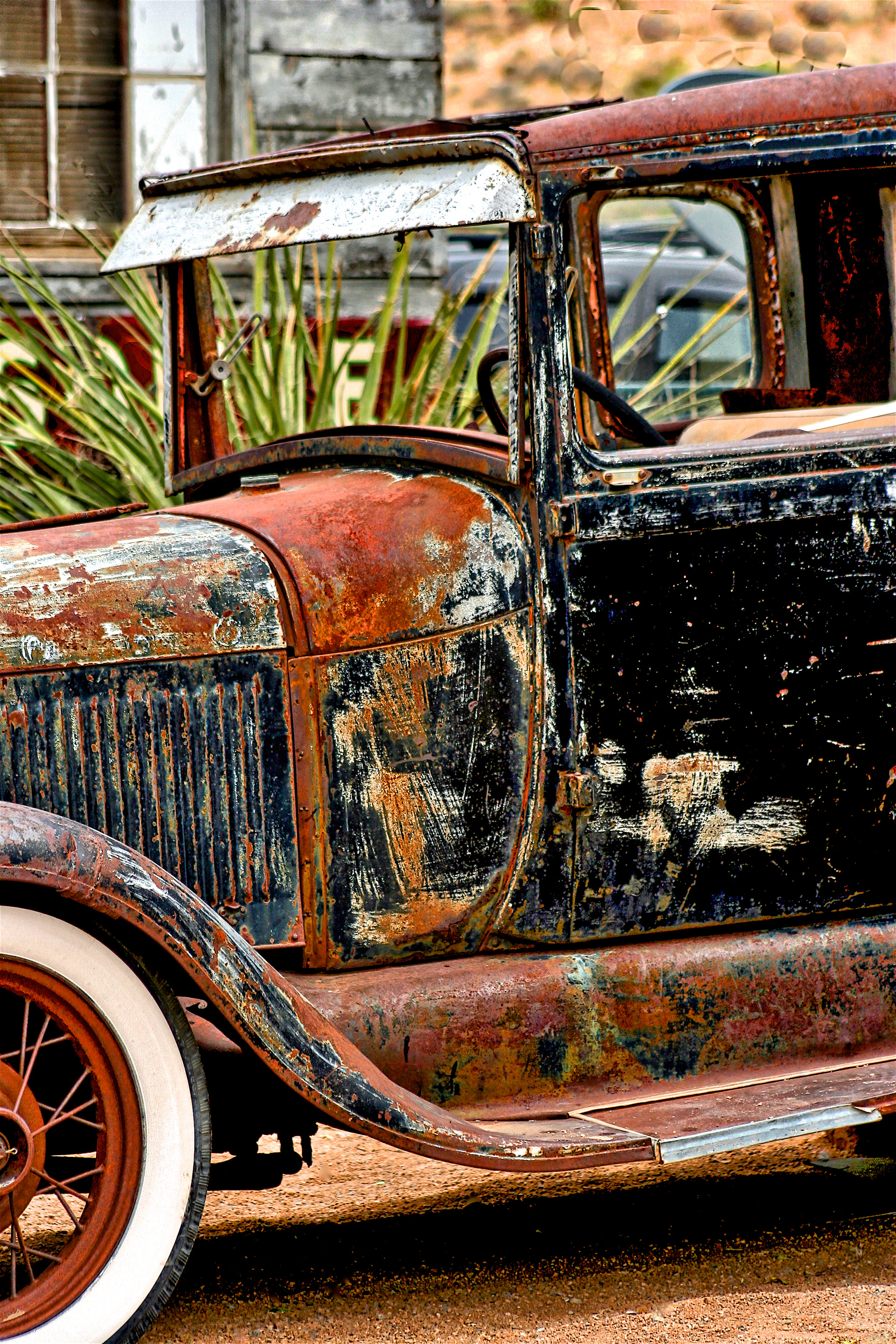 VS1405_7662AB  ~  Rust Bucket II