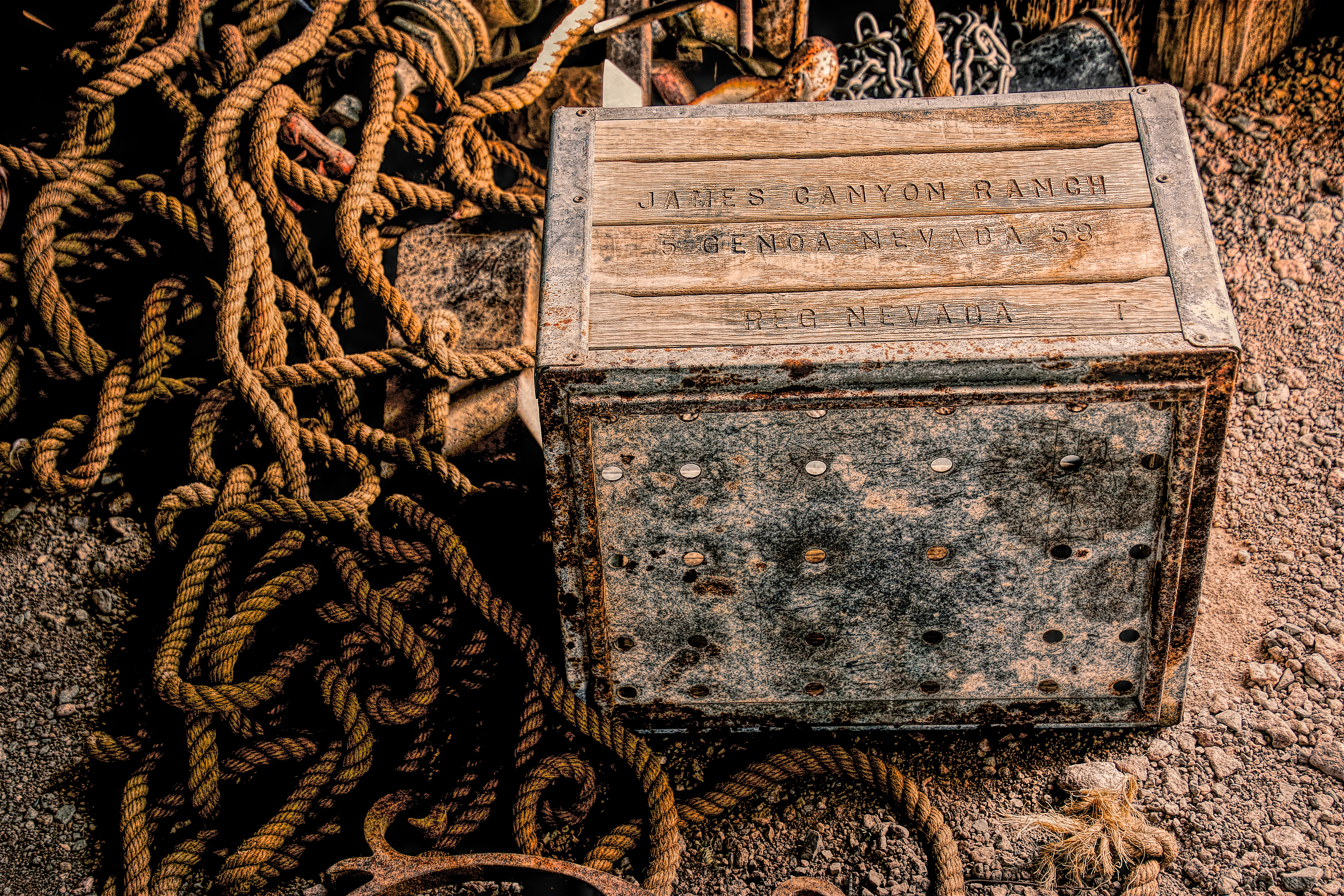 OB2003_1701XA  ~  One Man's Junk ...