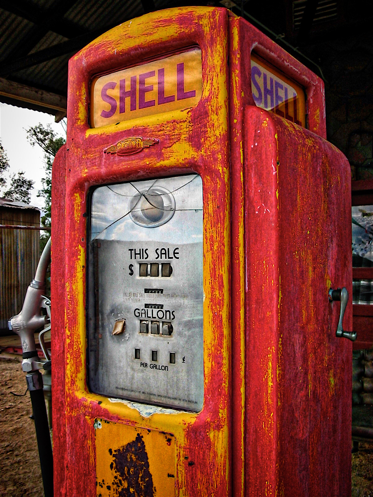 EQ0709_4699AB  ~  Closed For Business