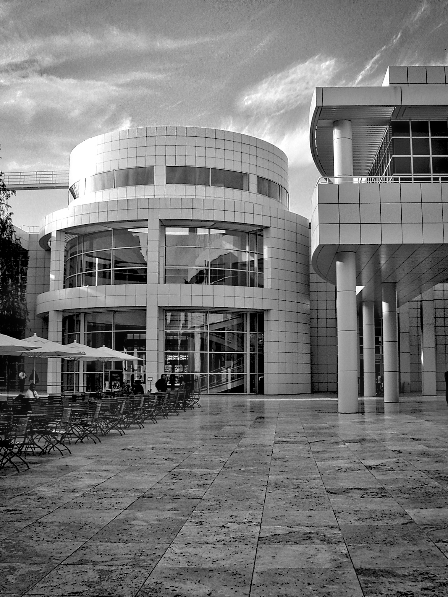 ST0403_3411BA  ~  Imposing Beauty