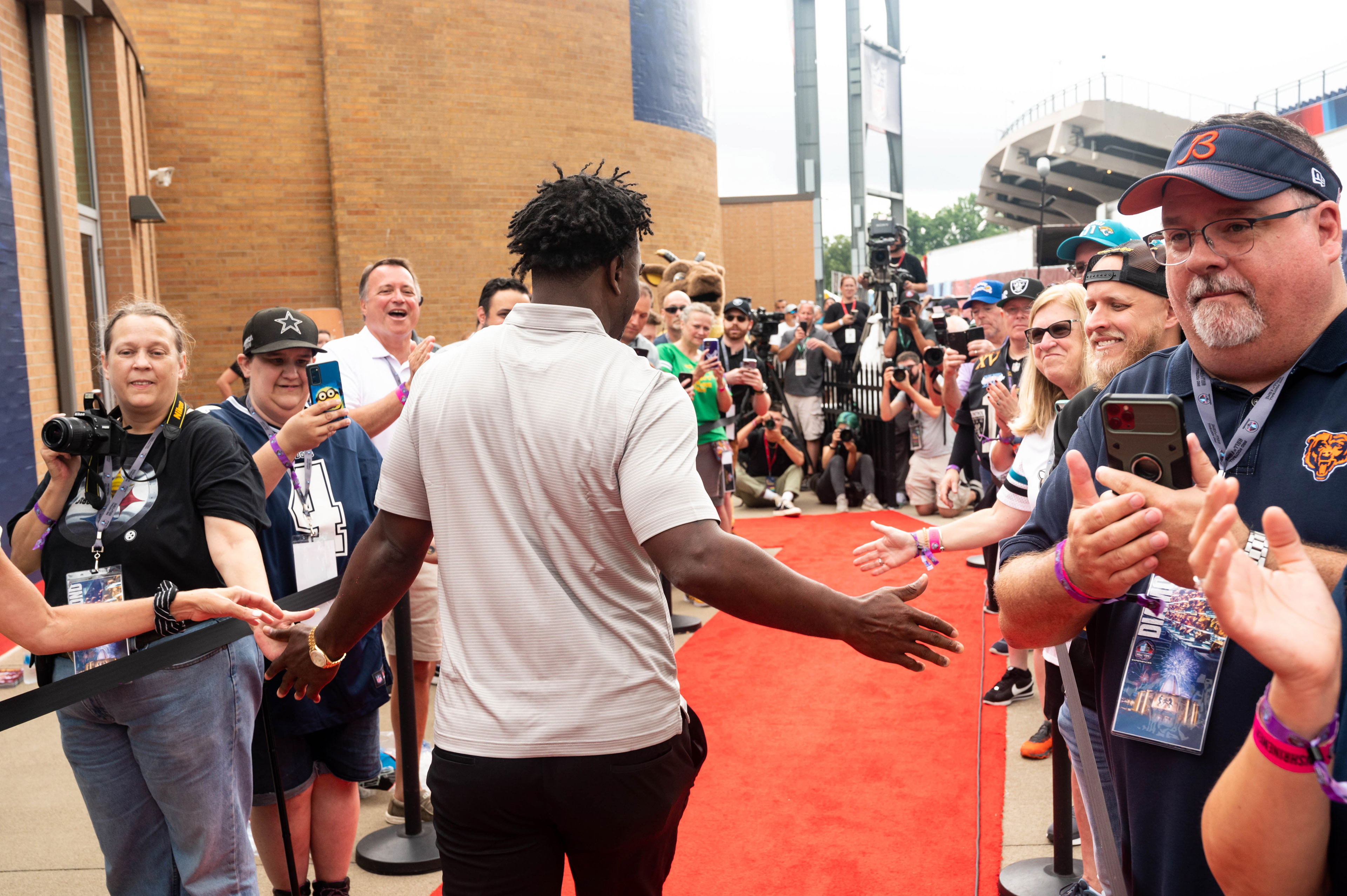 Red carpet access to the event