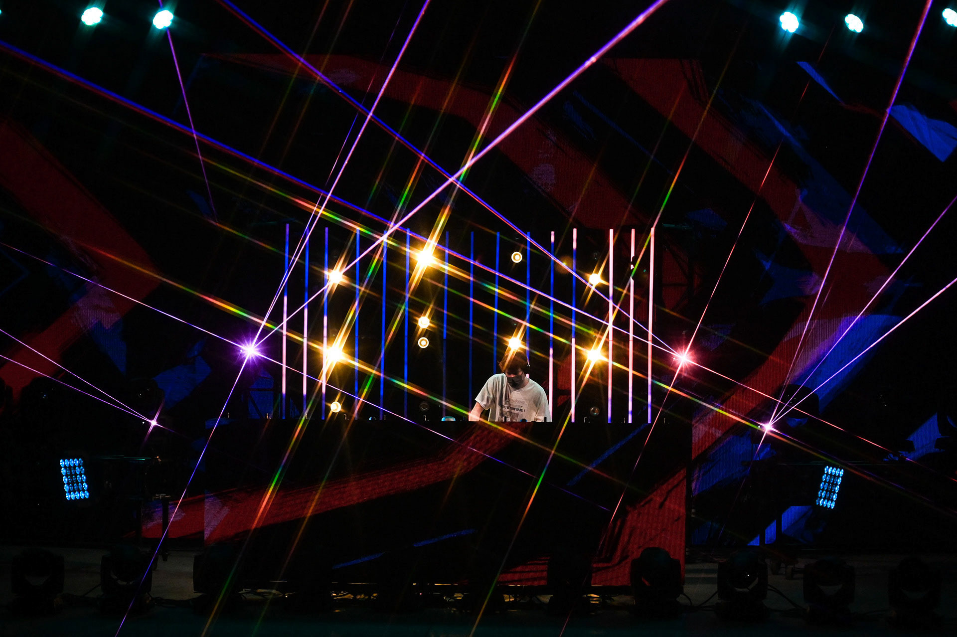 Star filter effect on a DJ