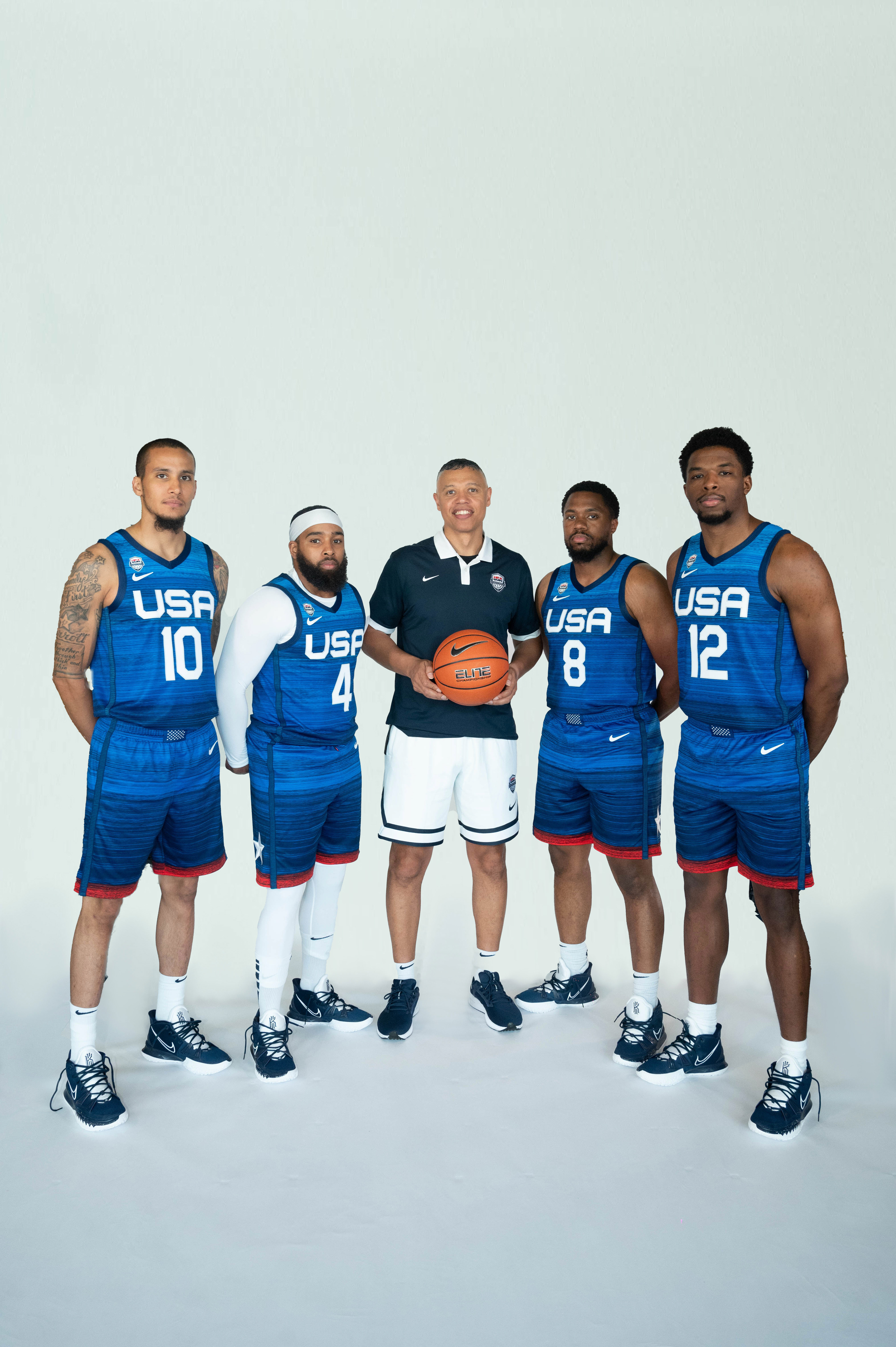 The full men's team group photo