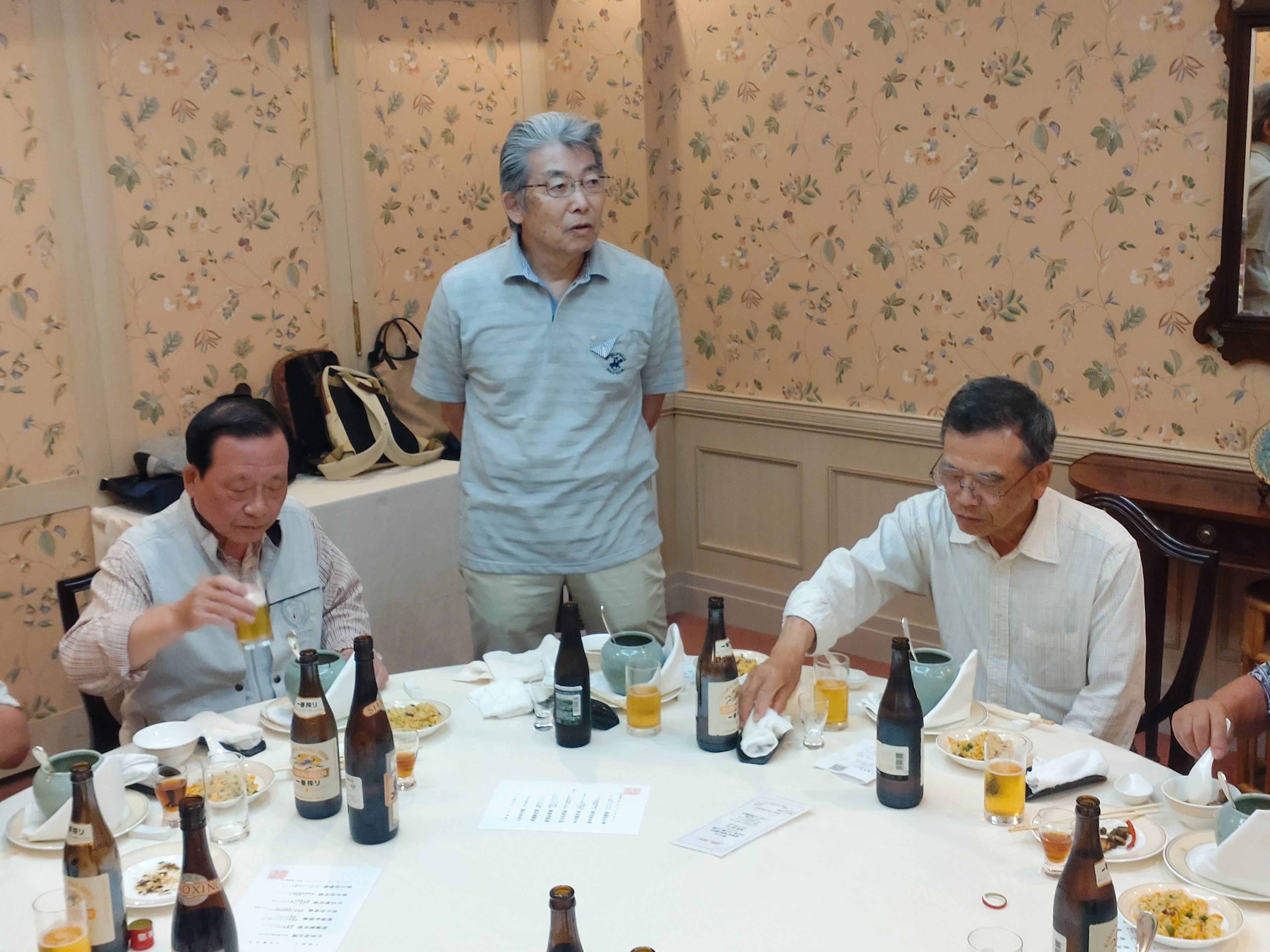 リーゼントがイカス村川さん