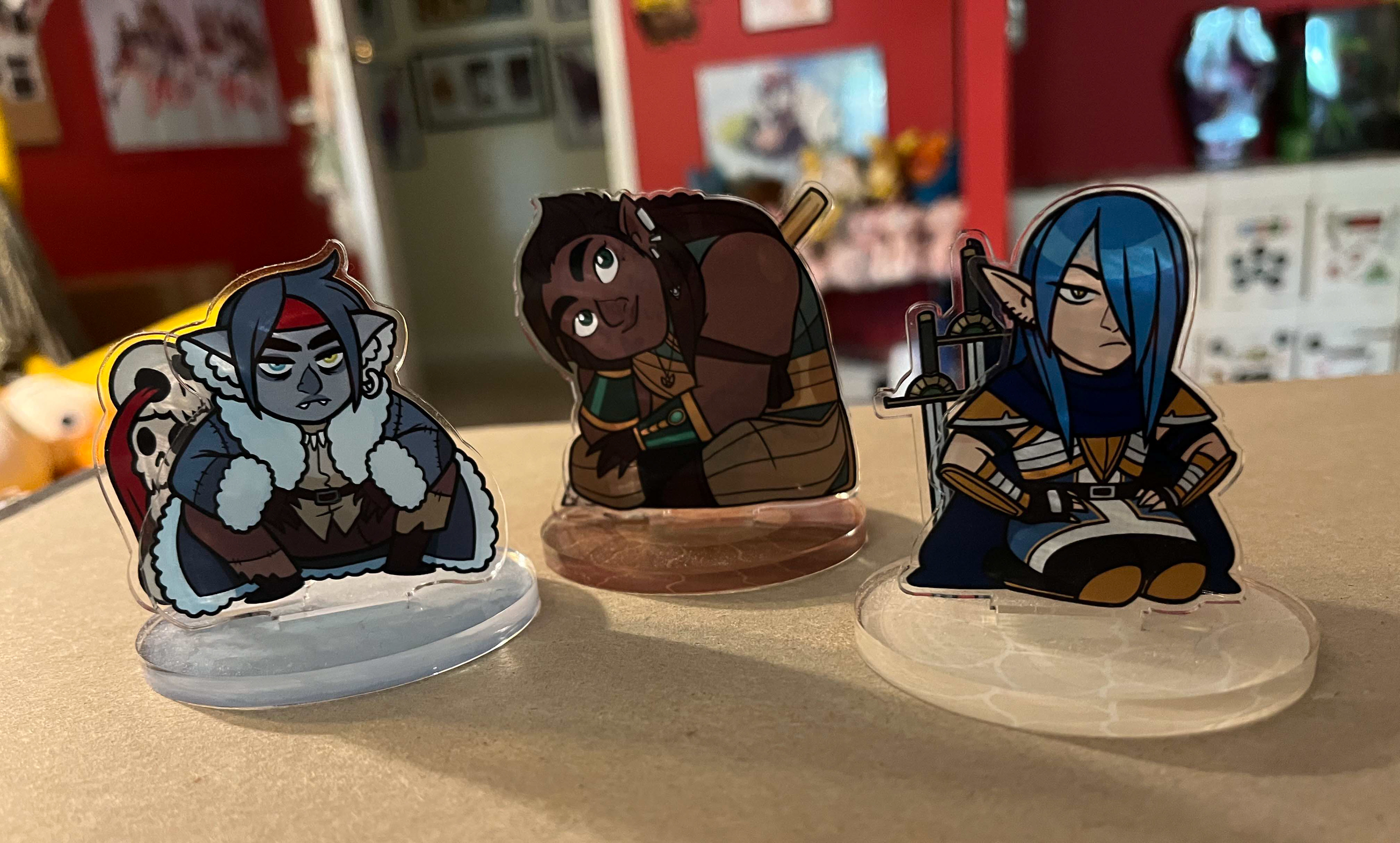 Patreon exclusive Standees: Ene, Crisoul and Zukito