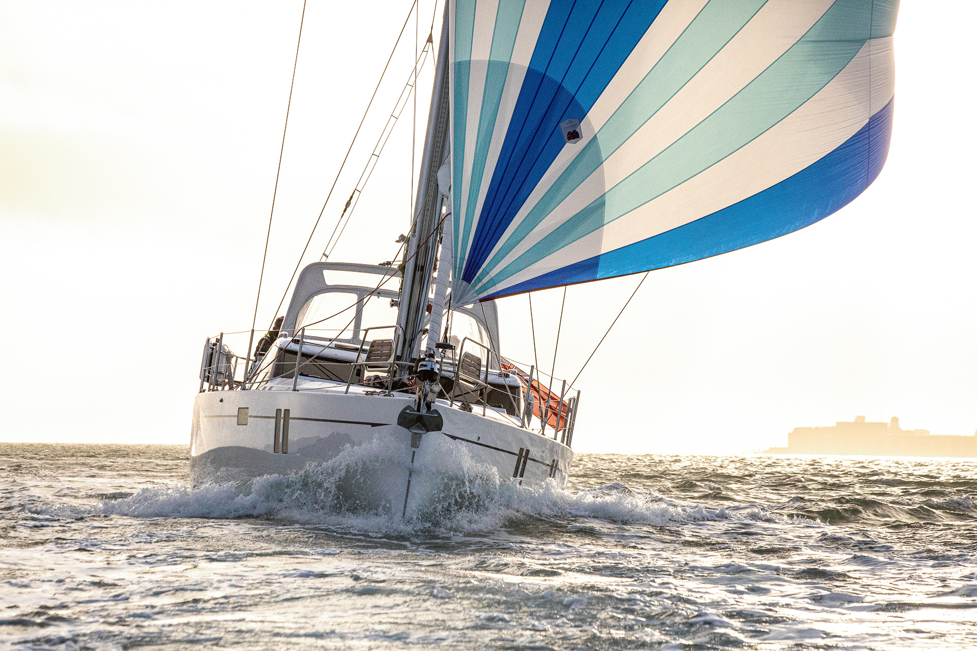 R480 Test Sail - Discovery Shipyard