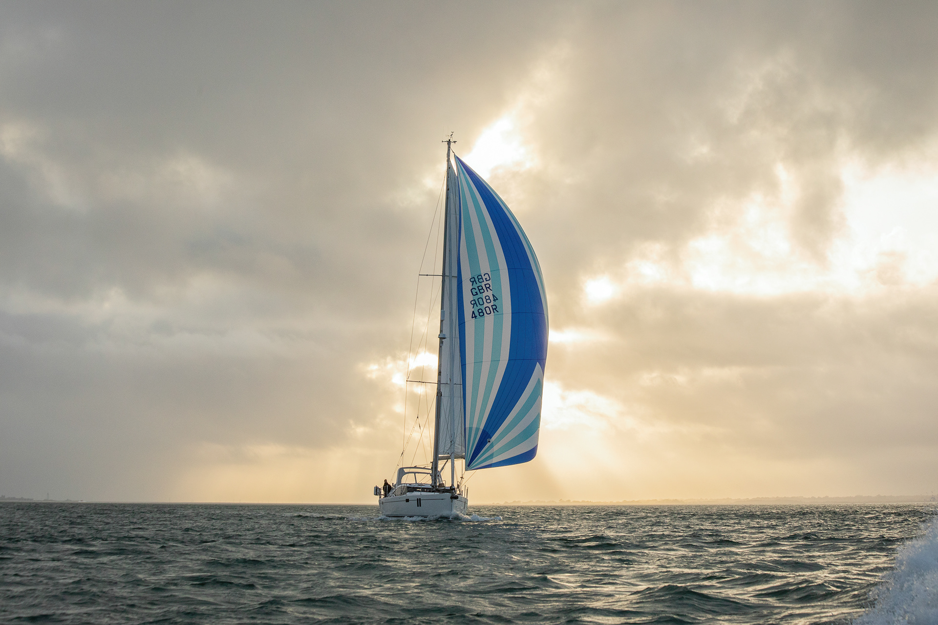 R480 Test Sail - Discovery Shipyard