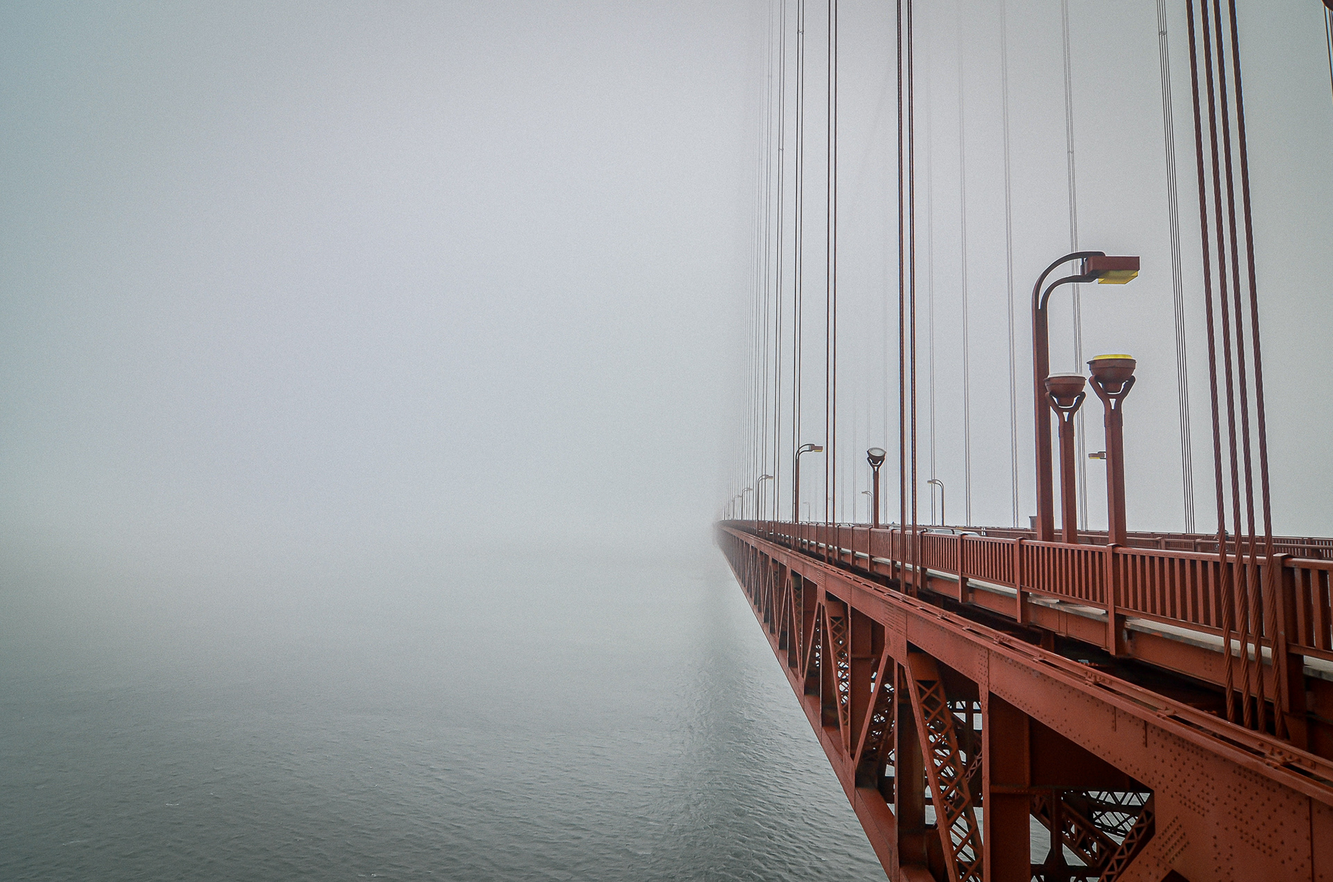 Golden Gate entre las nubes - San Francisco