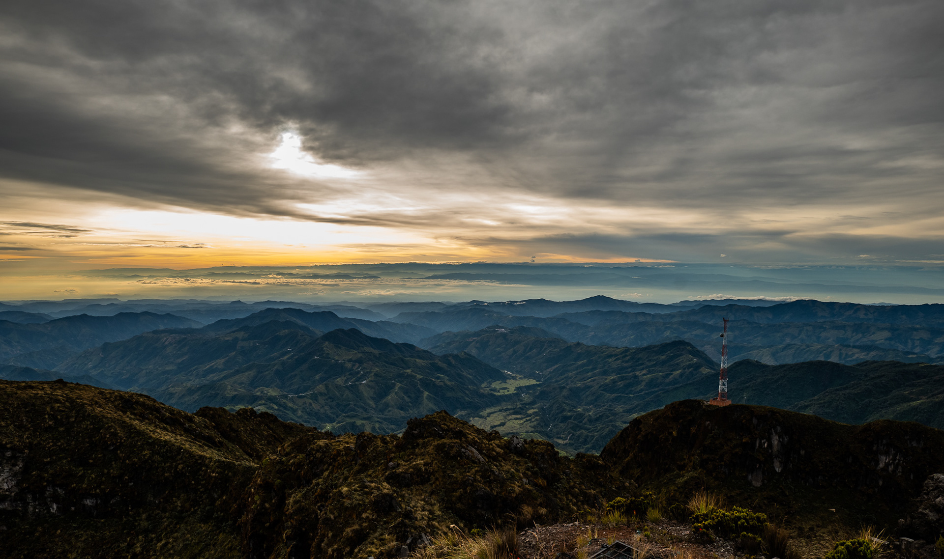 Amanecer en las montañas