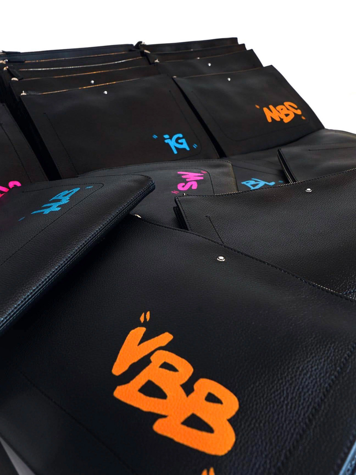 Montblanc leather pouches for the press and influencers - Mar 2021