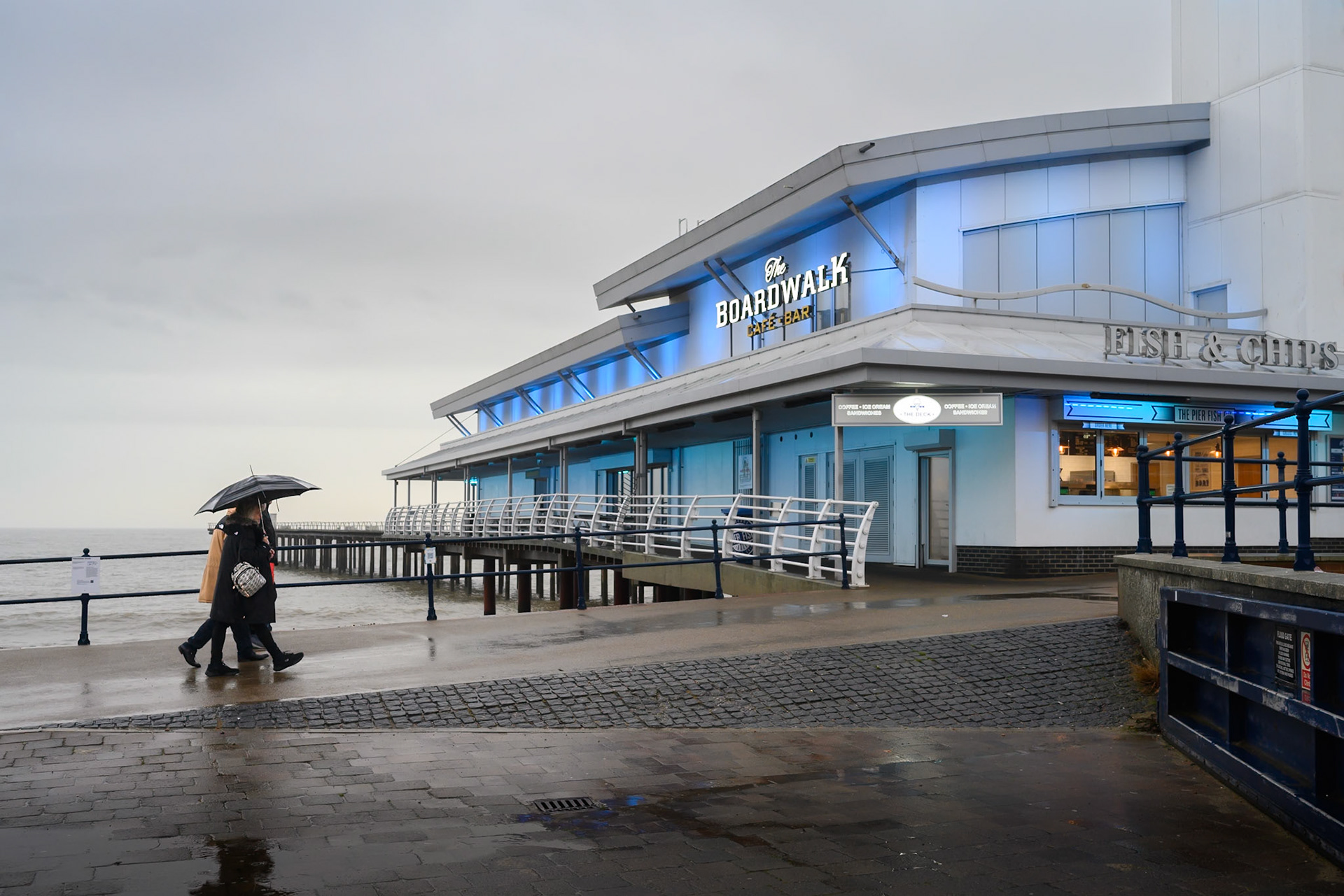 A walk along the prom, Felixstowe