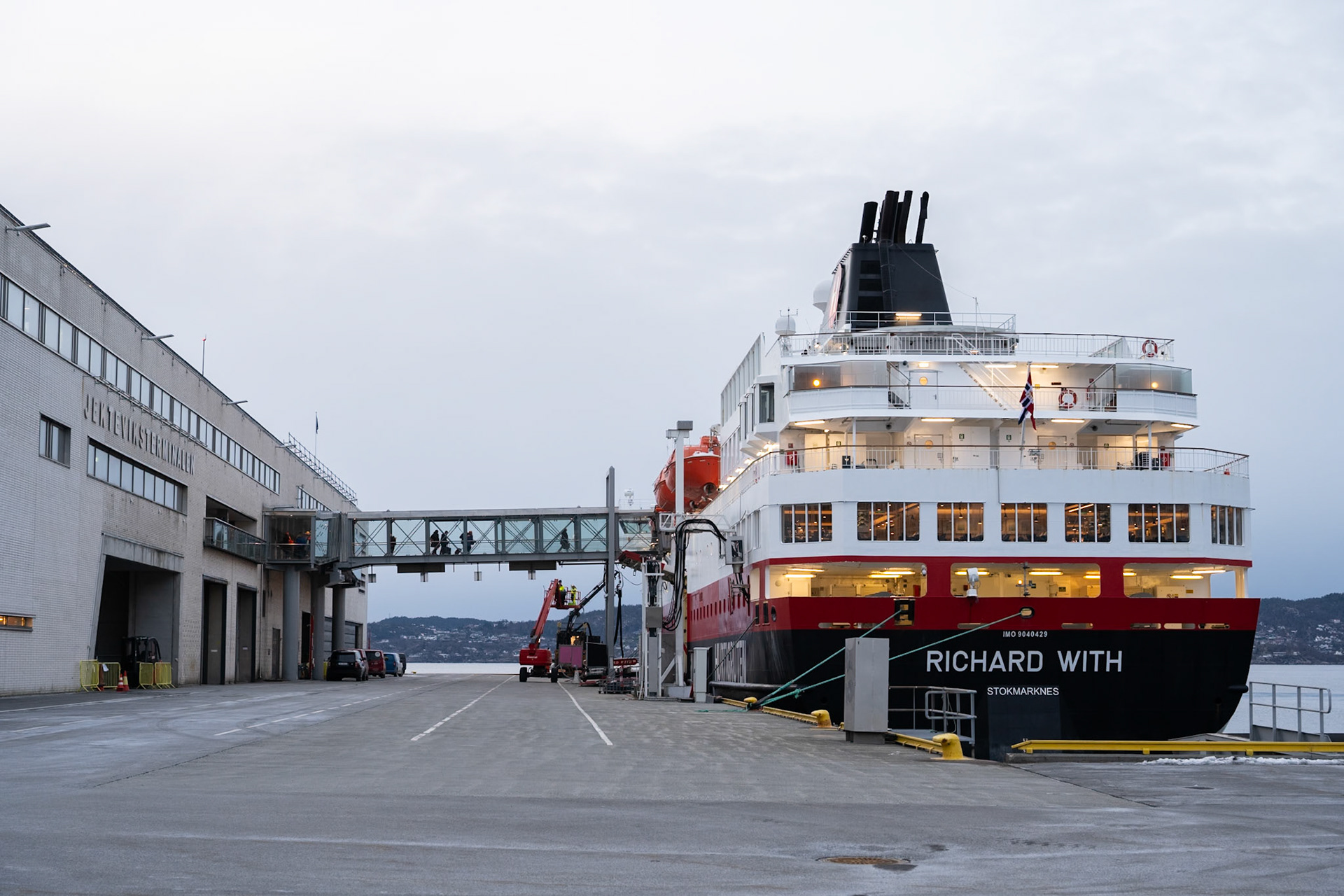 The Richard With before departure, Bergen