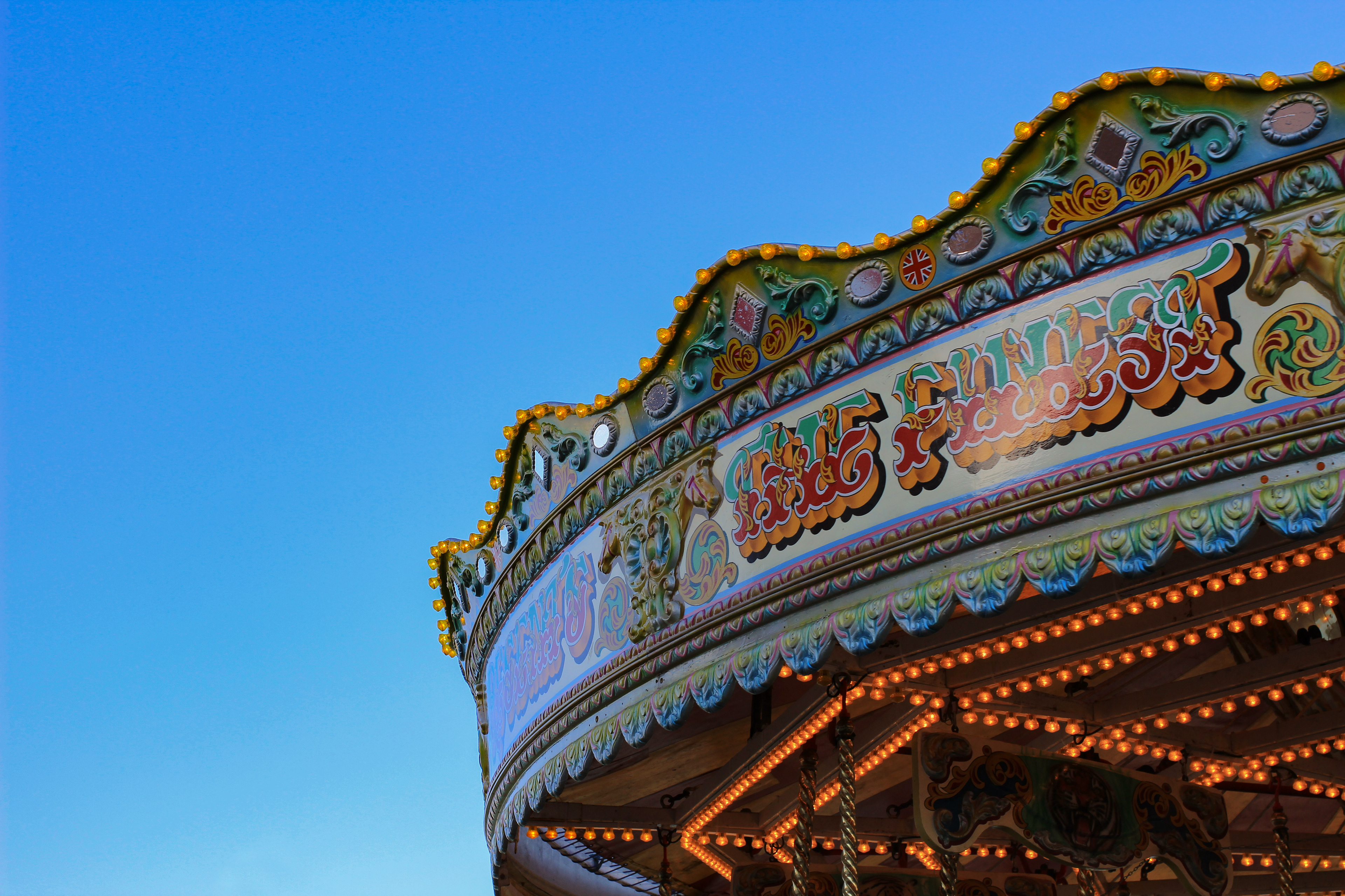 © Andishe Kokab-Danesh 2017