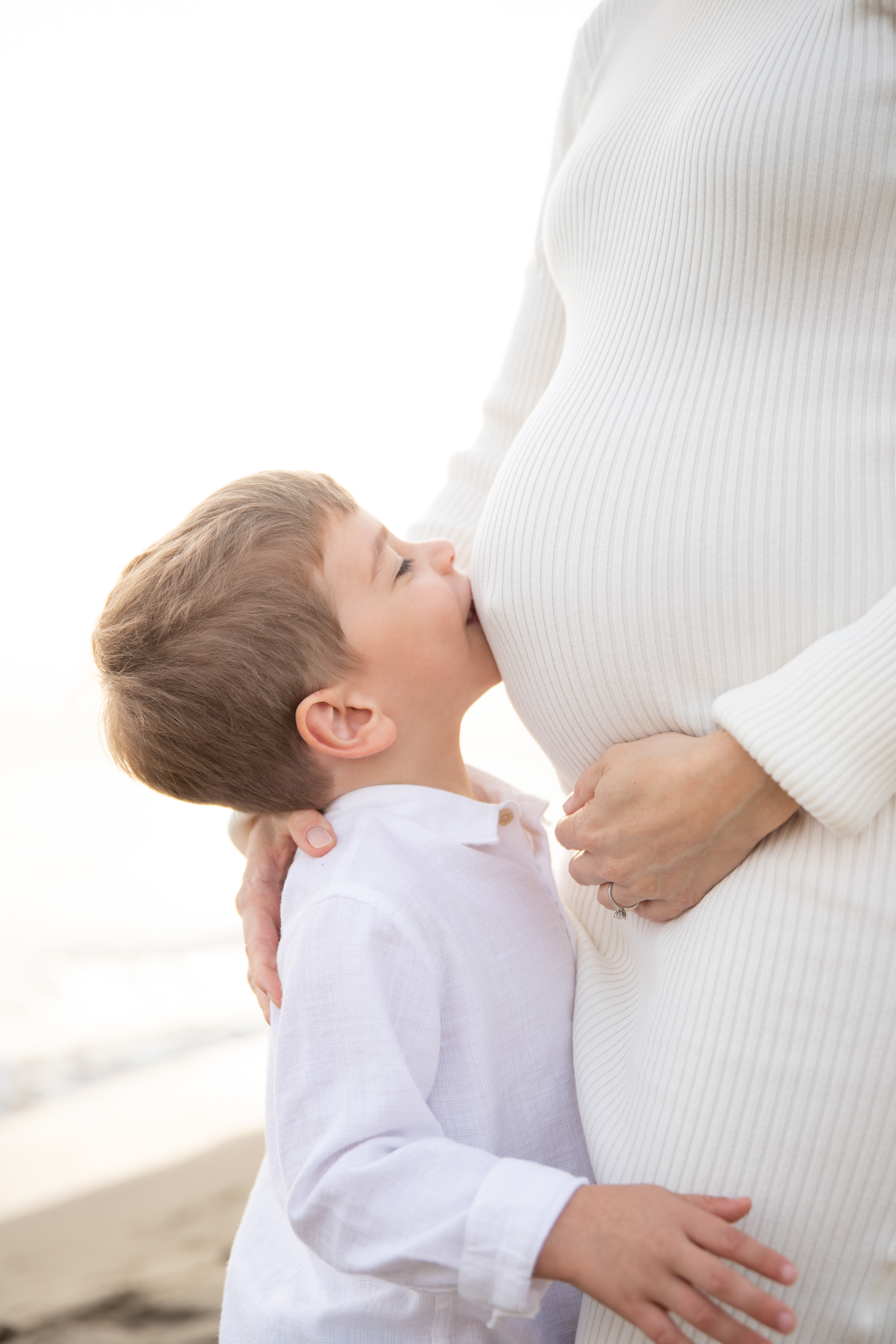 First kiss of the older brother!