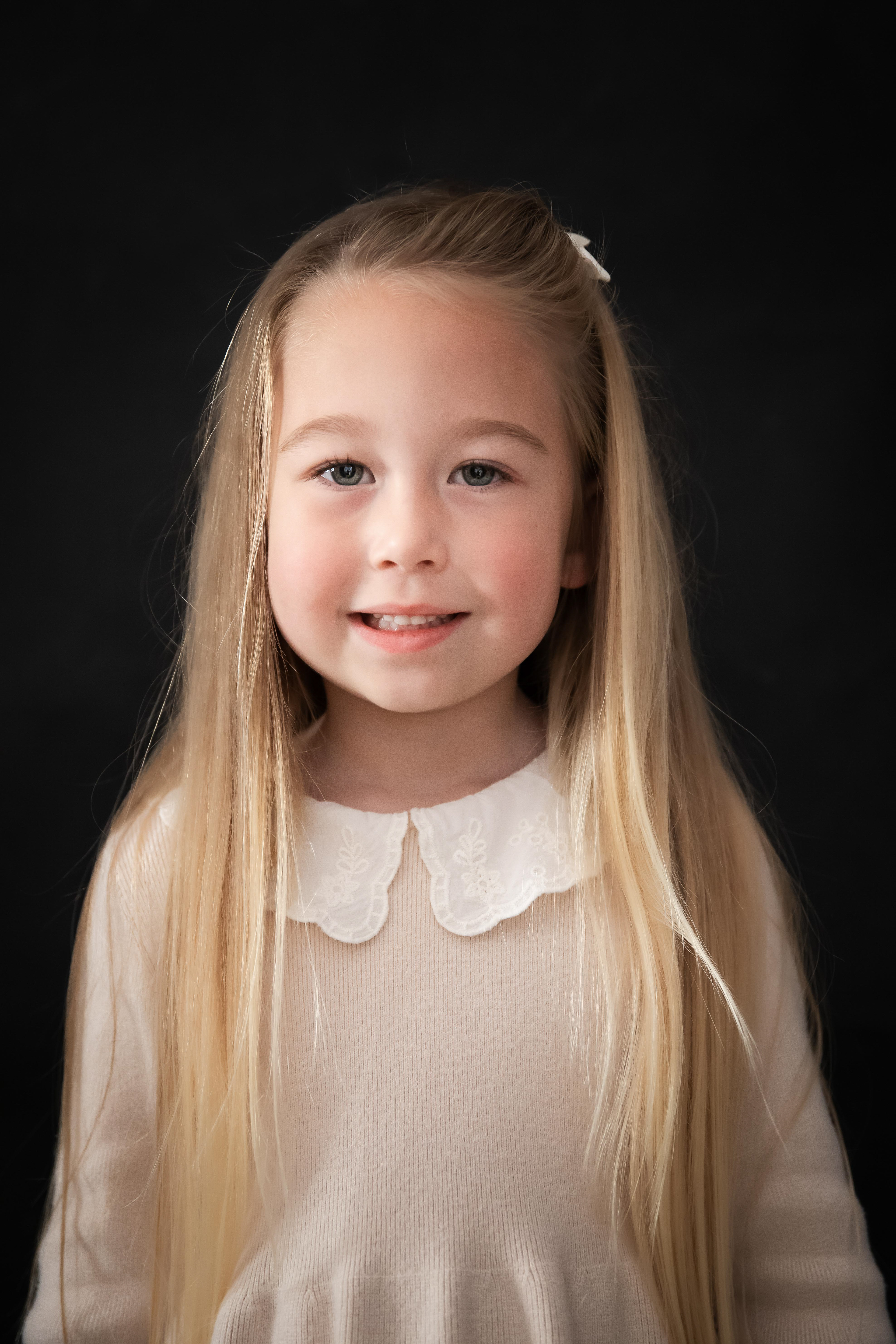 Fine Art School Portrait - Marbella