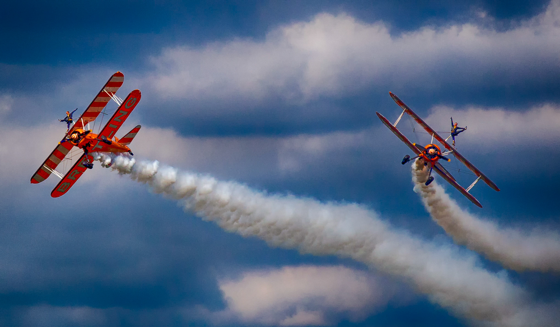 Bretling Wingwalkers