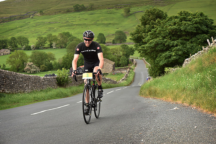 Le Petite Depart 2018 - Heading towards Kettlewell.