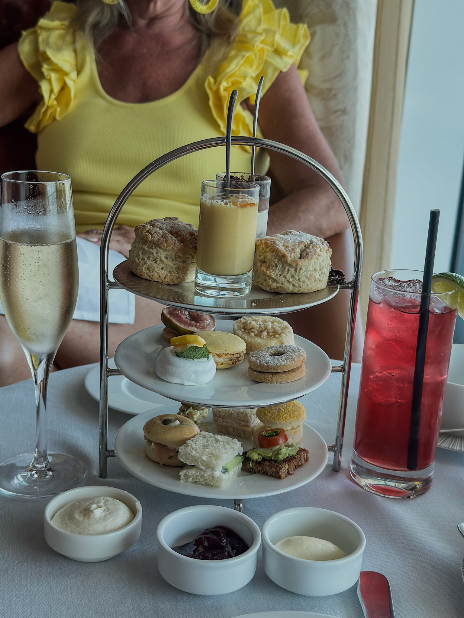 Tea Time on the Encore