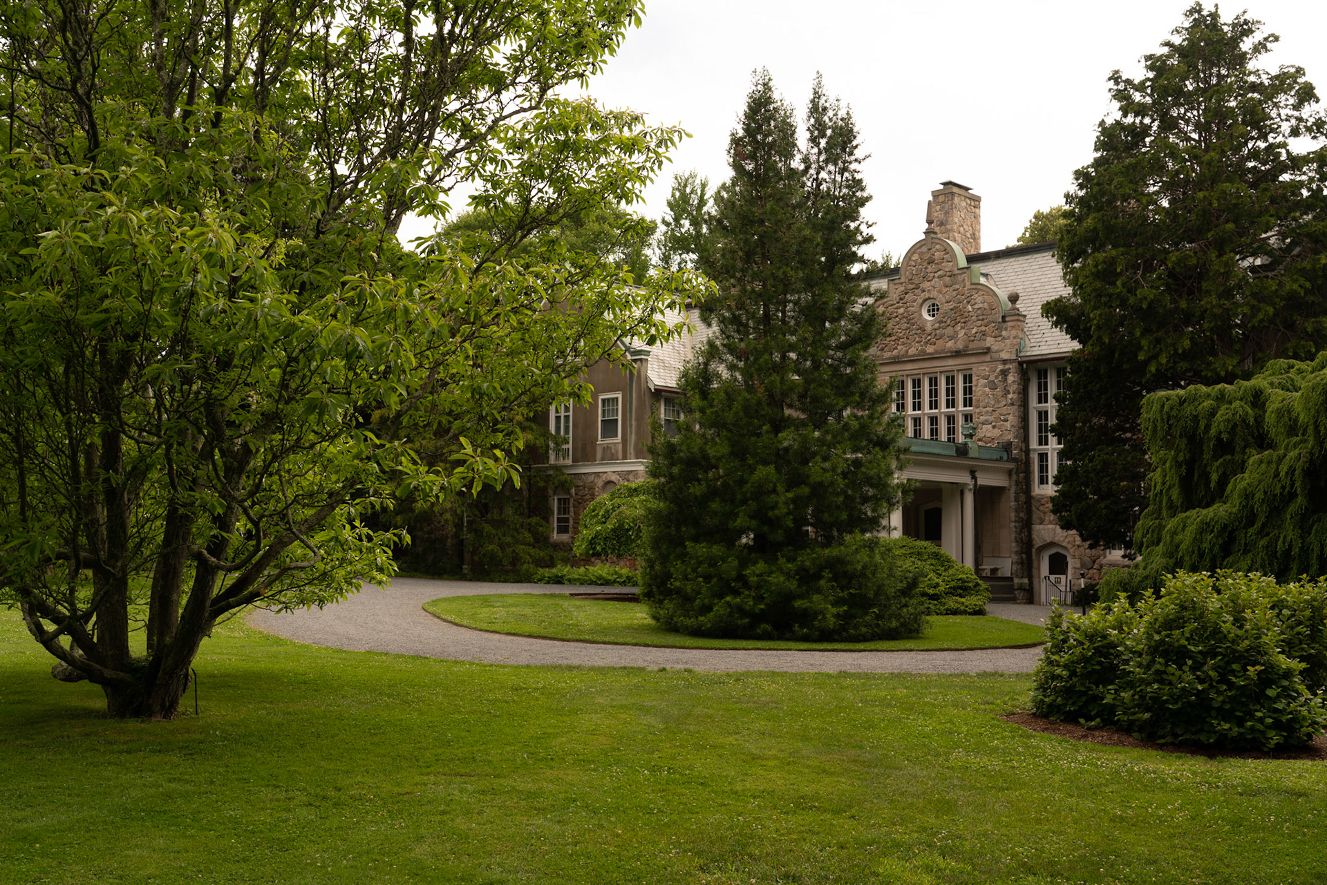 Front of the Blithewold Mansion