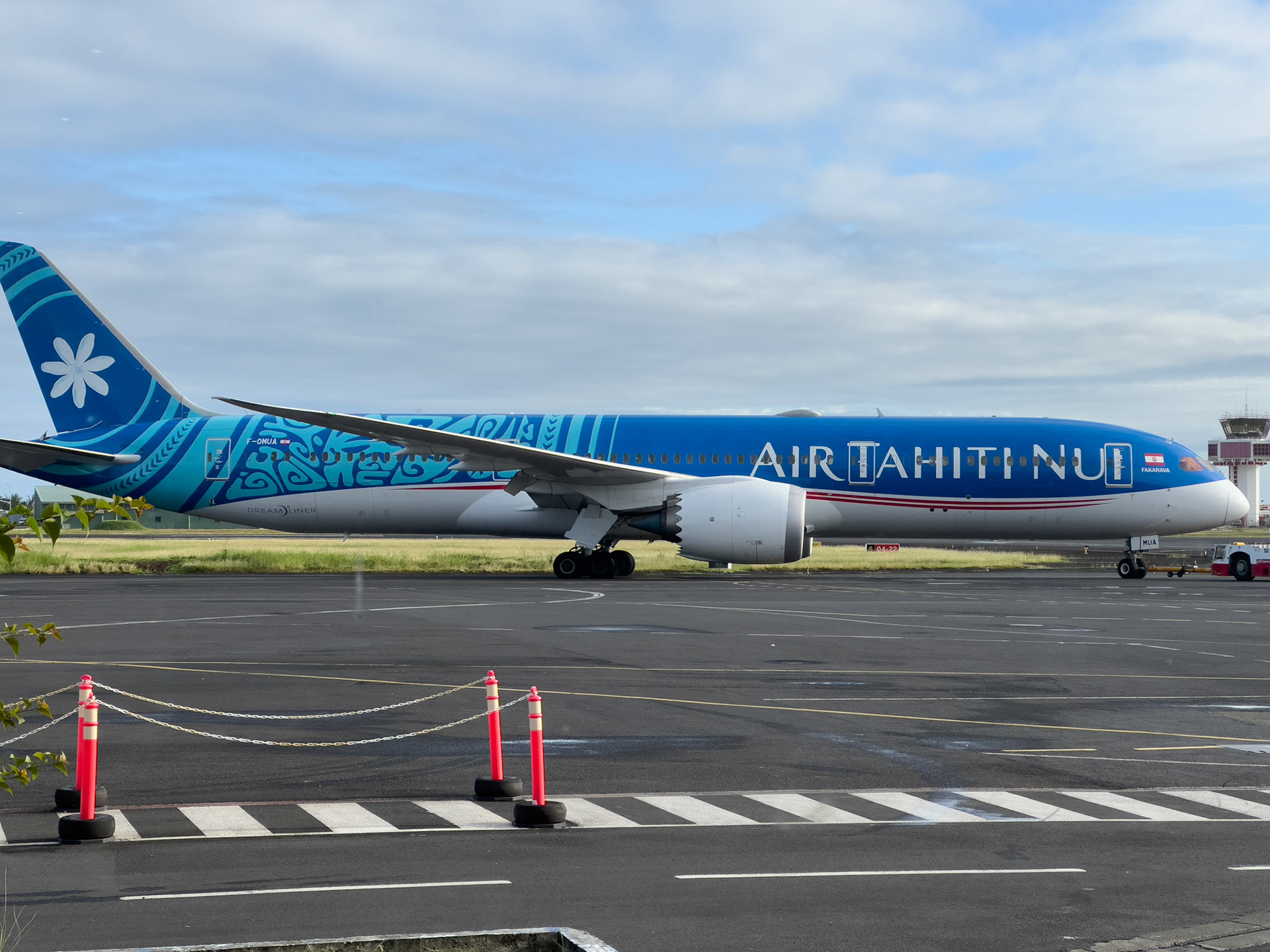 Air Tahiti Nue B-787-100