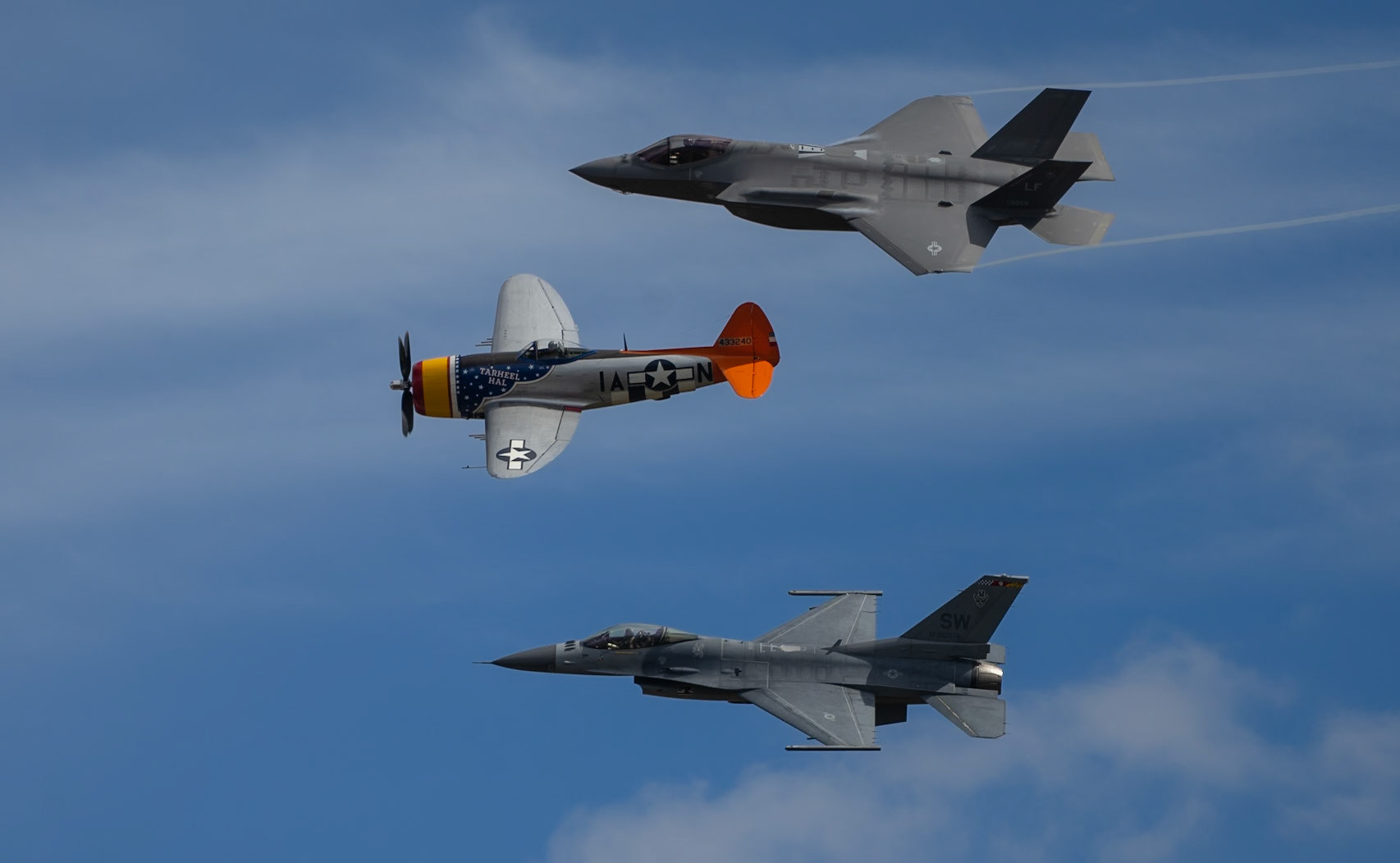Herritage Flight. Ellington Airfield. F35,Republic P-47 Thunderbolt, F16